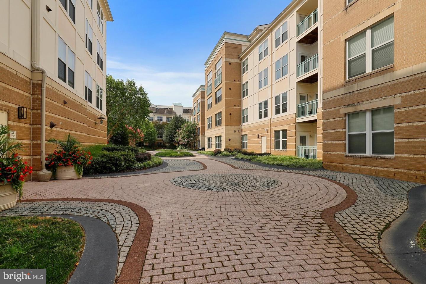 12000 MARKET ST #284, RESTON, Virginia 20190, 2 Bedrooms Bedrooms, ,2 BathroomsBathrooms,Residential,For sale,12000 MARKET ST #284,VAFX2246974 MLS # VAFX2246974