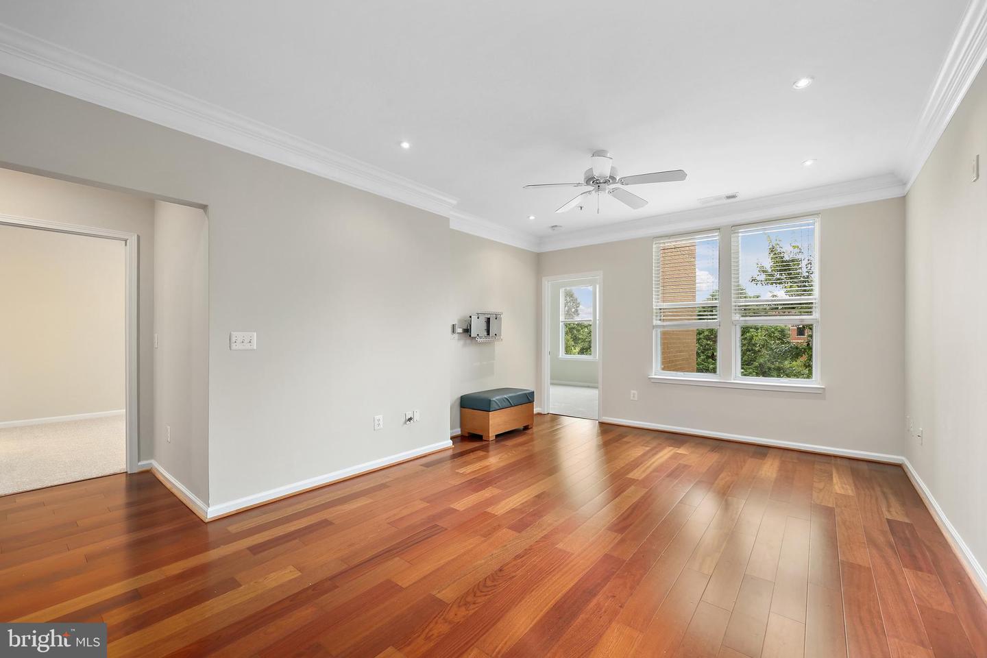 12000 MARKET ST #284, RESTON, Virginia 20190, 2 Bedrooms Bedrooms, ,2 BathroomsBathrooms,Residential,For sale,12000 MARKET ST #284,VAFX2246974 MLS # VAFX2246974