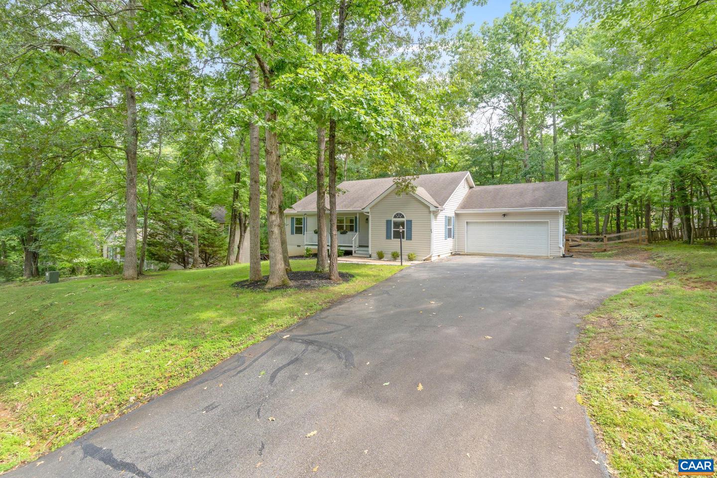 20 COLONIAL RD, PALMYRA, Virginia 22963, 3 Bedrooms Bedrooms, ,2 BathroomsBathrooms,Residential,For sale,20 COLONIAL RD,665732 MLS # 665732