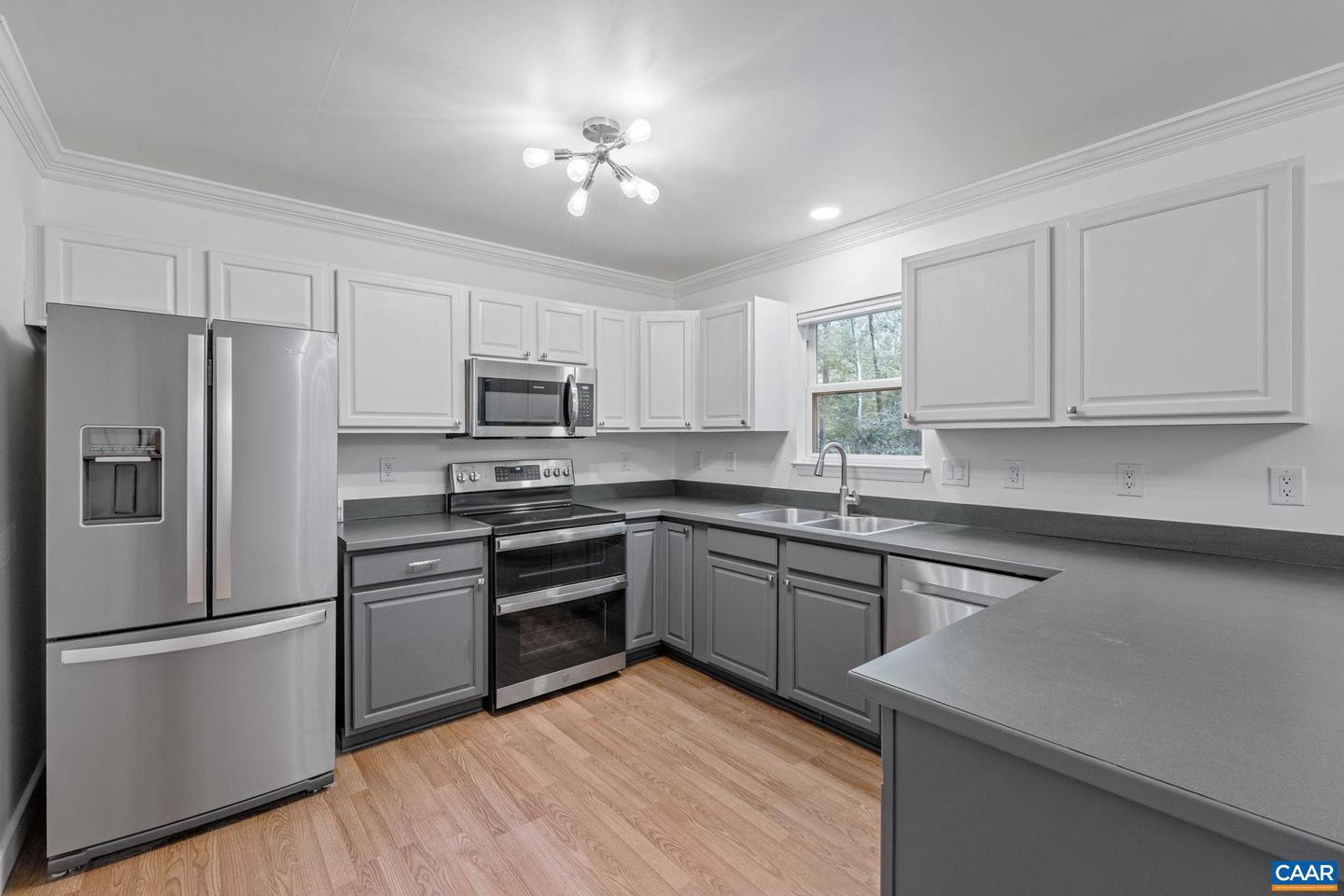 20 COLONIAL RD, PALMYRA, Virginia 22963, 3 Bedrooms Bedrooms, ,2 BathroomsBathrooms,Residential,For sale,20 COLONIAL RD,665732 MLS # 665732