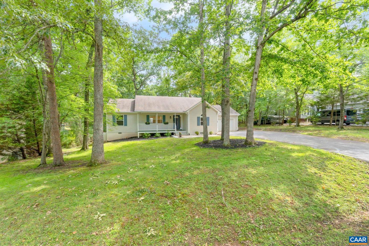 20 COLONIAL RD, PALMYRA, Virginia 22963, 3 Bedrooms Bedrooms, ,2 BathroomsBathrooms,Residential,For sale,20 COLONIAL RD,665732 MLS # 665732