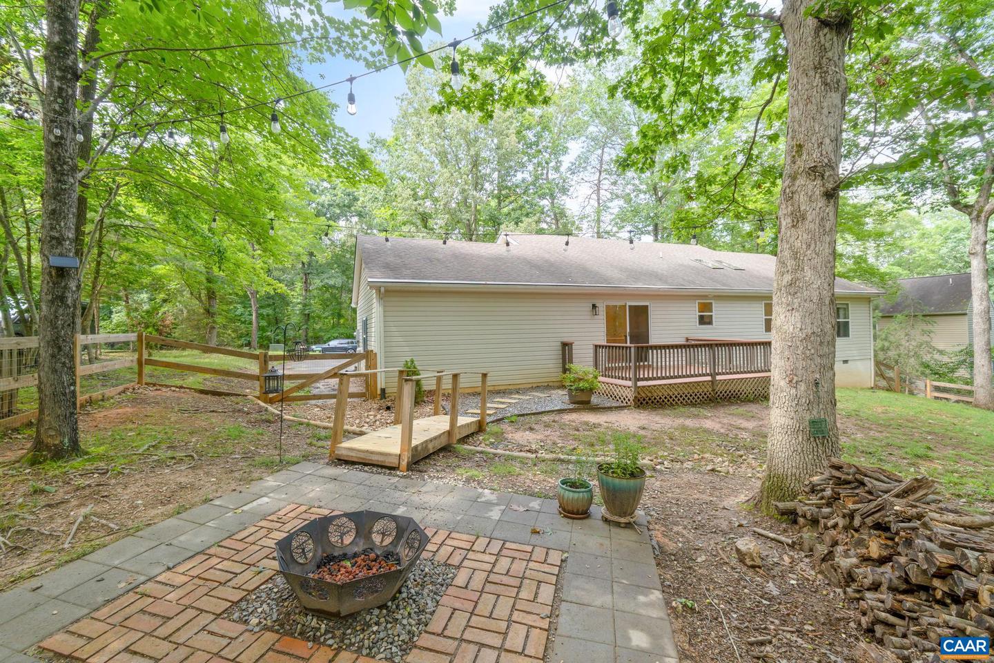 20 COLONIAL RD, PALMYRA, Virginia 22963, 3 Bedrooms Bedrooms, ,2 BathroomsBathrooms,Residential,For sale,20 COLONIAL RD,665732 MLS # 665732