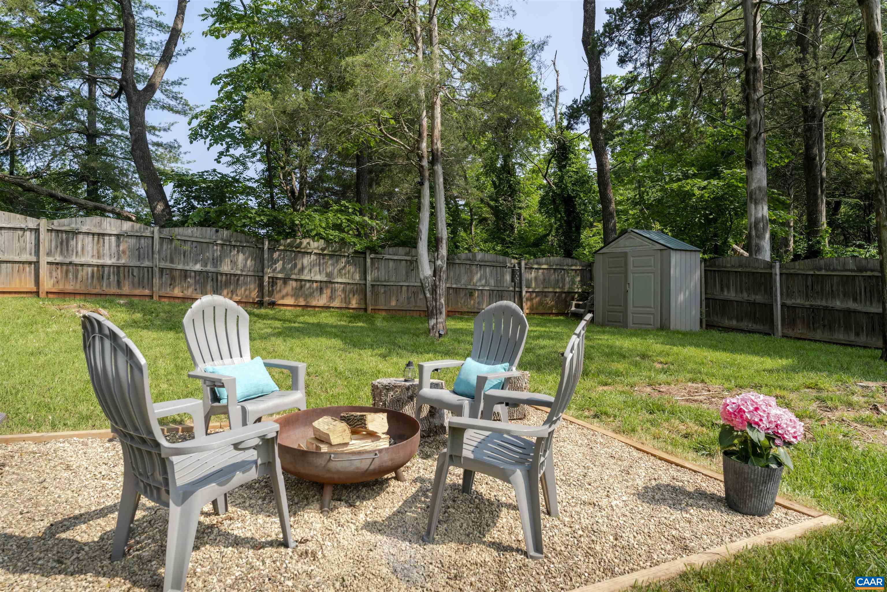 1470 WILLOW LAKE DR, CHARLOTTESVILLE, Virginia 22902, 3 Bedrooms Bedrooms, ,2 BathroomsBathrooms,Residential,1470 WILLOW LAKE DR,665940 MLS # 665940