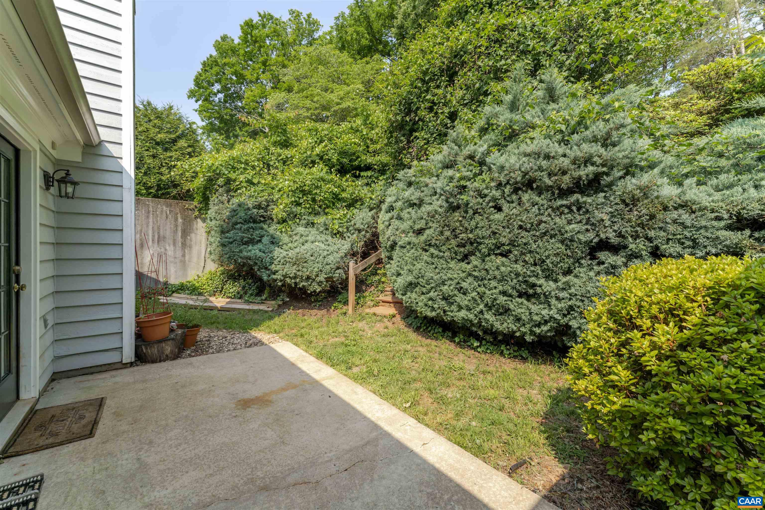 1470 WILLOW LAKE DR, CHARLOTTESVILLE, Virginia 22902, 3 Bedrooms Bedrooms, ,2 BathroomsBathrooms,Residential,1470 WILLOW LAKE DR,665940 MLS # 665940