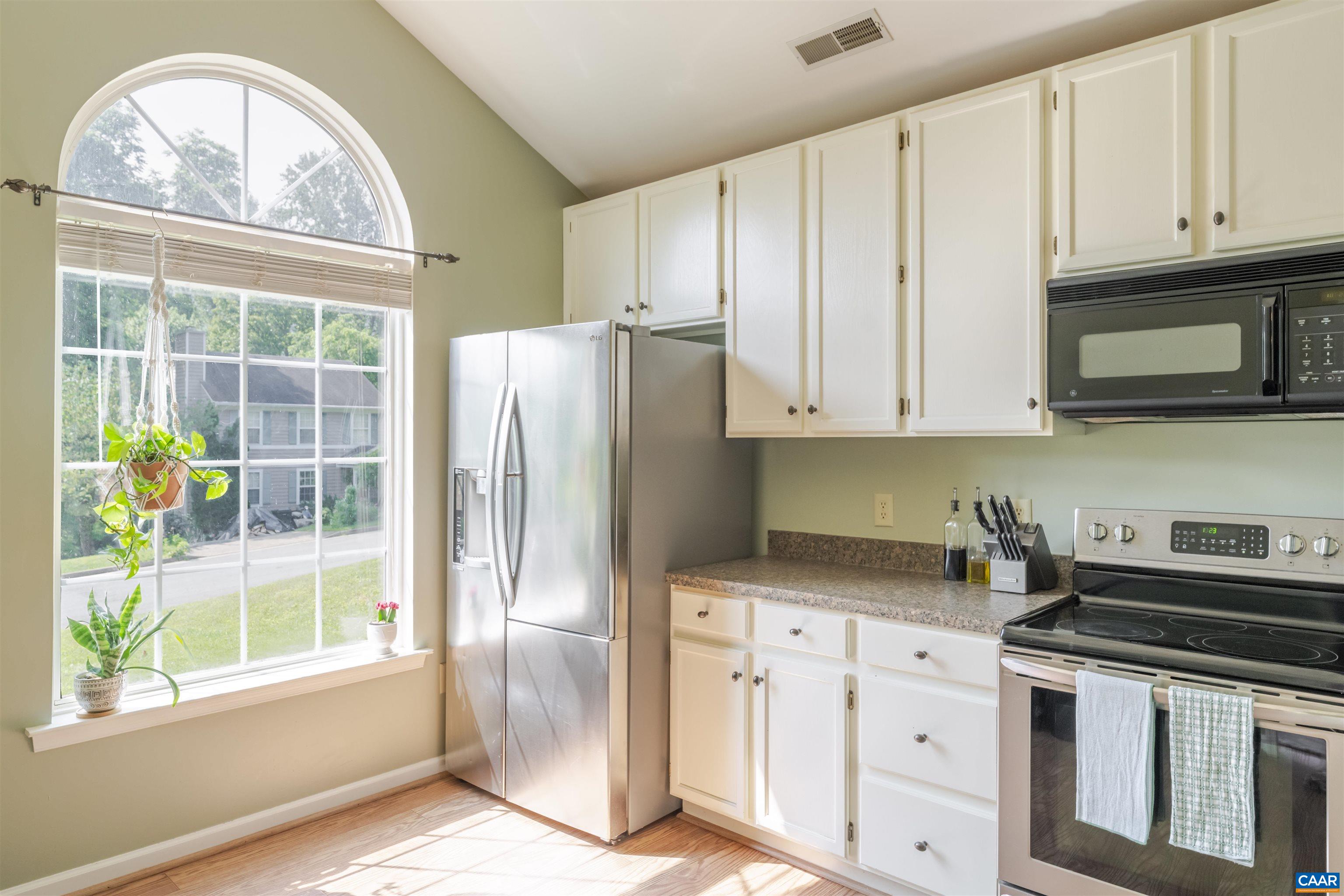 1470 WILLOW LAKE DR, CHARLOTTESVILLE, Virginia 22902, 3 Bedrooms Bedrooms, ,2 BathroomsBathrooms,Residential,1470 WILLOW LAKE DR,665940 MLS # 665940