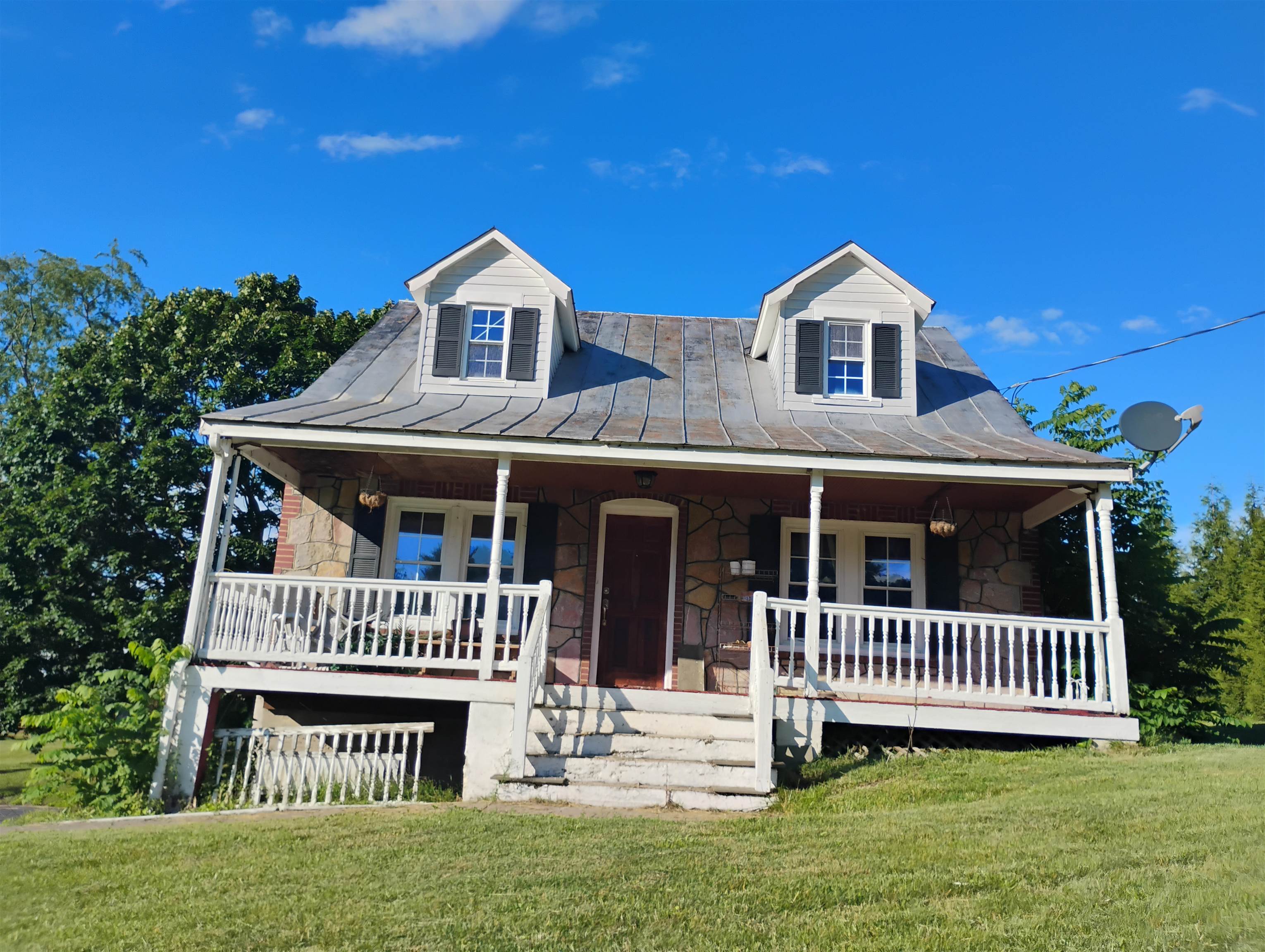 80 HOWARDSVILLE TPKE, STUARTS DRAFT, Virginia 24477, 3 Bedrooms Bedrooms, ,1 BathroomBathrooms,Residential,80 HOWARDSVILLE TPKE,665945 MLS # 665945