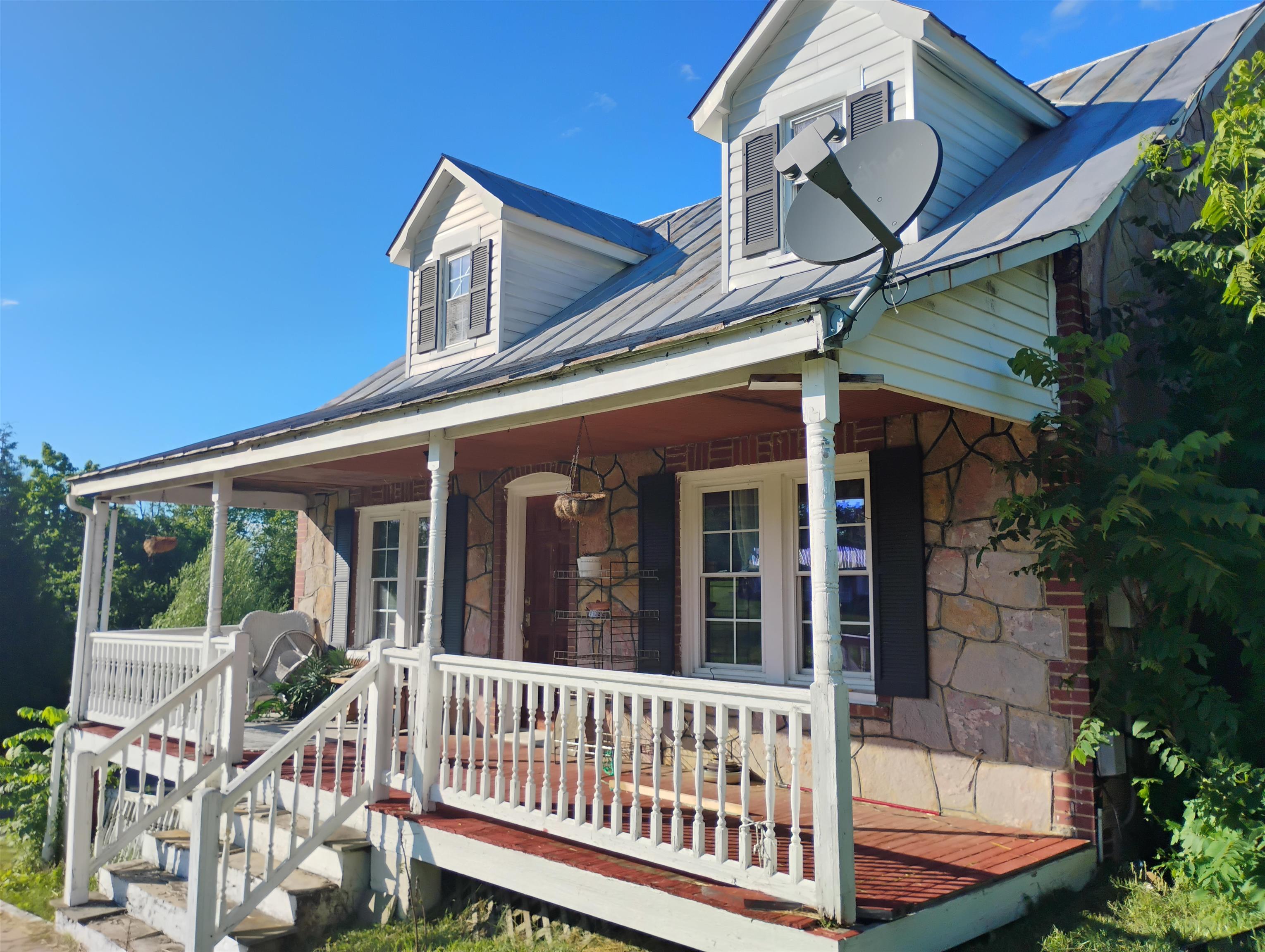 80 HOWARDSVILLE TPKE, STUARTS DRAFT, Virginia 24477, 3 Bedrooms Bedrooms, ,1 BathroomBathrooms,Residential,80 HOWARDSVILLE TPKE,665945 MLS # 665945