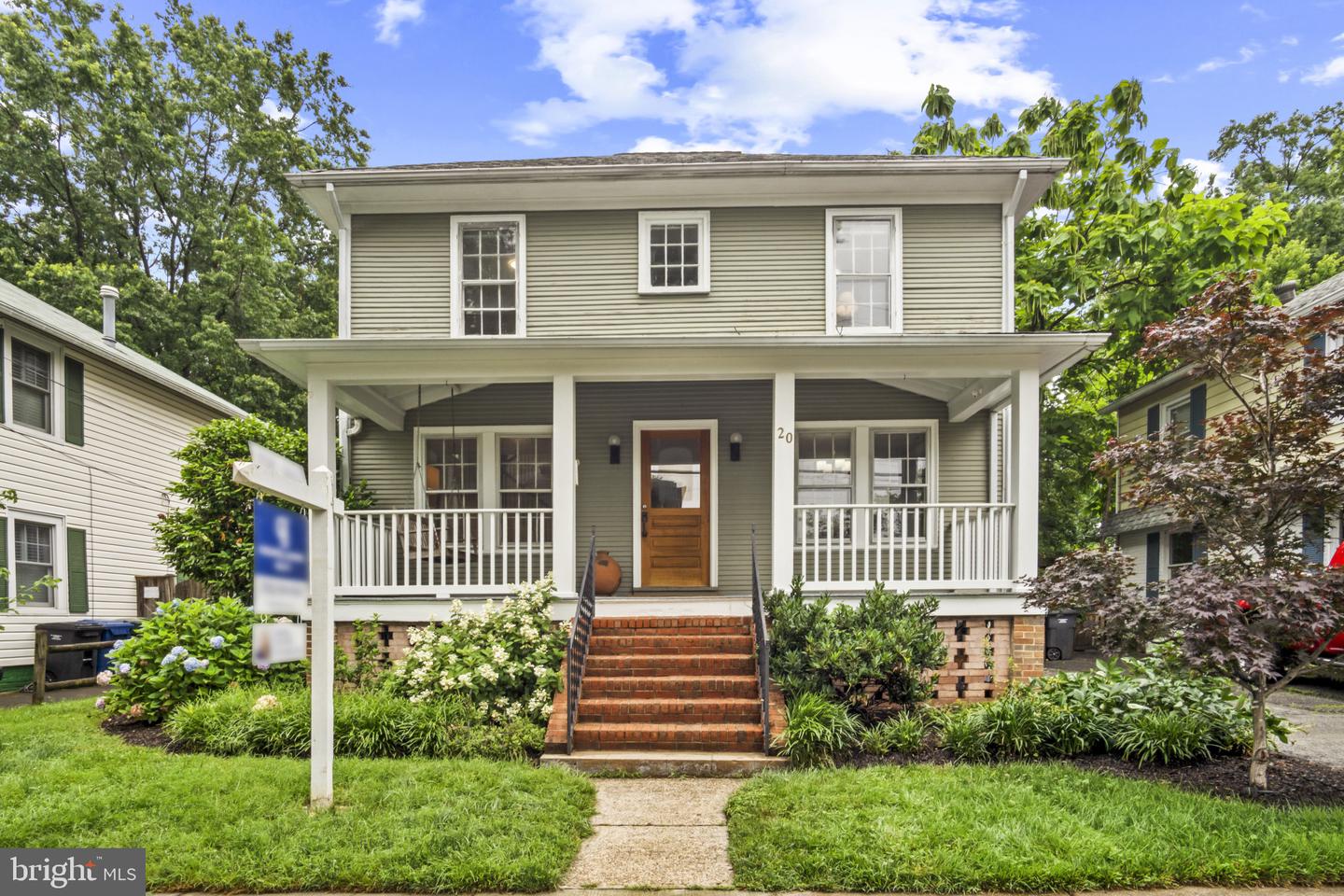 20 E BELLEFONTE AVE, ALEXANDRIA, Virginia 22301, 4 Bedrooms Bedrooms, ,2 BathroomsBathrooms,Residential,For sale,20 E BELLEFONTE AVE,VAAX2046564 MLS # VAAX2046564