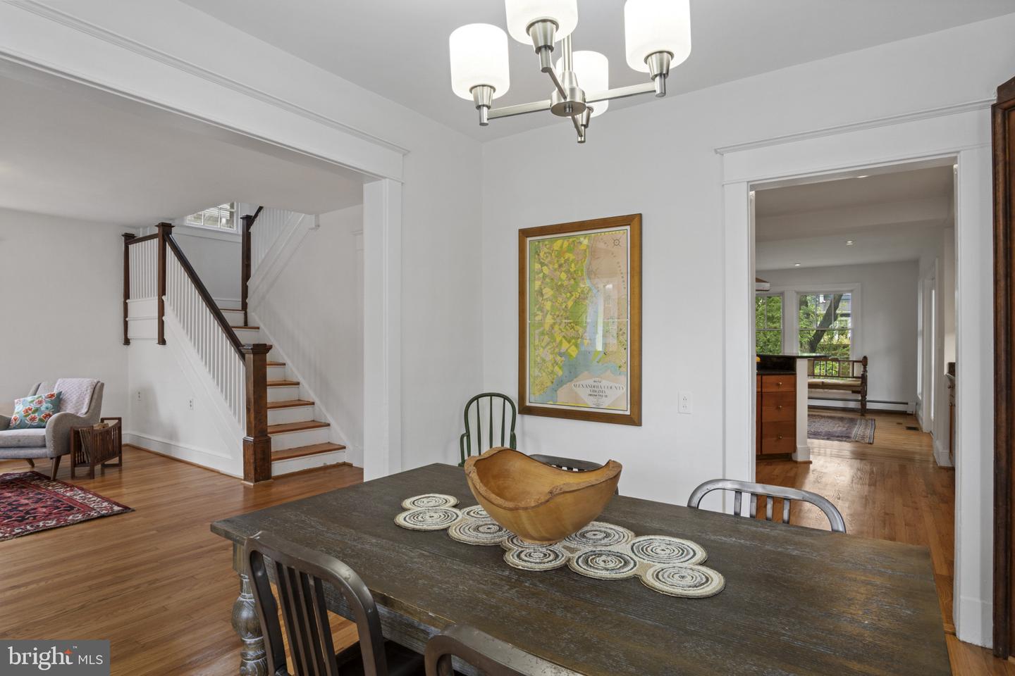 20 E BELLEFONTE AVE, ALEXANDRIA, Virginia 22301, 4 Bedrooms Bedrooms, ,2 BathroomsBathrooms,Residential,For sale,20 E BELLEFONTE AVE,VAAX2046564 MLS # VAAX2046564