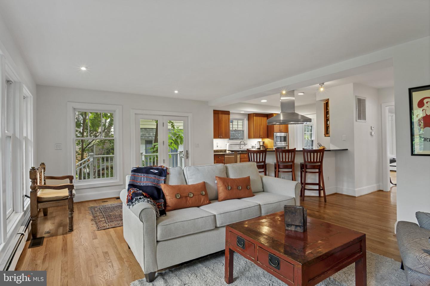 20 E BELLEFONTE AVE, ALEXANDRIA, Virginia 22301, 4 Bedrooms Bedrooms, ,2 BathroomsBathrooms,Residential,For sale,20 E BELLEFONTE AVE,VAAX2046564 MLS # VAAX2046564