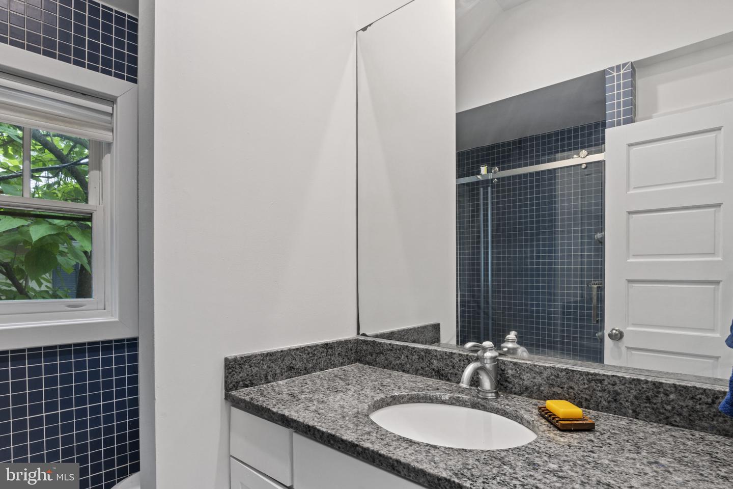 20 E BELLEFONTE AVE, ALEXANDRIA, Virginia 22301, 4 Bedrooms Bedrooms, ,2 BathroomsBathrooms,Residential,For sale,20 E BELLEFONTE AVE,VAAX2046564 MLS # VAAX2046564
