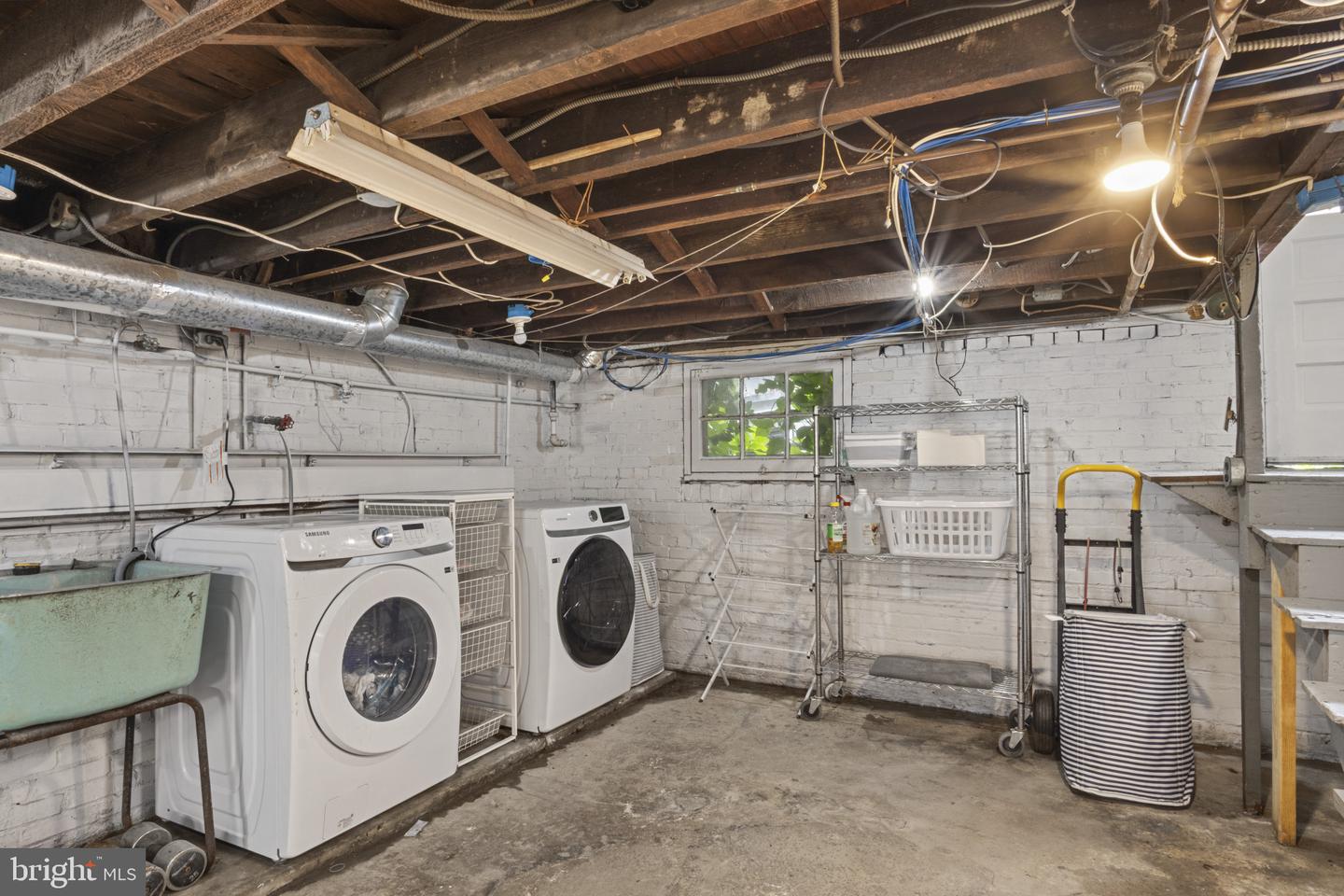 20 E BELLEFONTE AVE, ALEXANDRIA, Virginia 22301, 4 Bedrooms Bedrooms, ,2 BathroomsBathrooms,Residential,For sale,20 E BELLEFONTE AVE,VAAX2046564 MLS # VAAX2046564