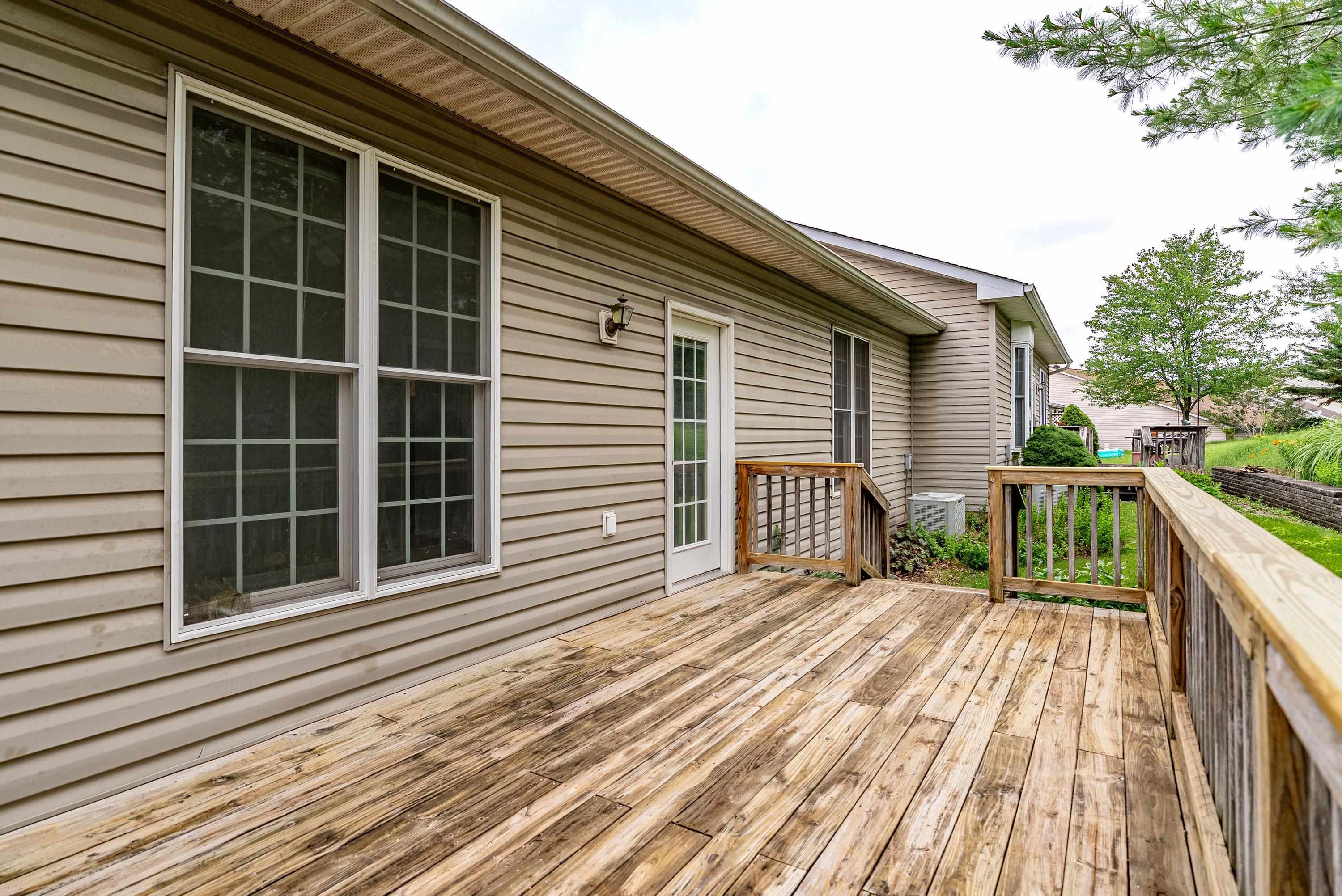 2100 LAKE TERRACE DR, HARRISONBURG, Virginia 22802, 3 Bedrooms Bedrooms, ,2 BathroomsBathrooms,Residential,2100 LAKE TERRACE DR,665947 MLS # 665947