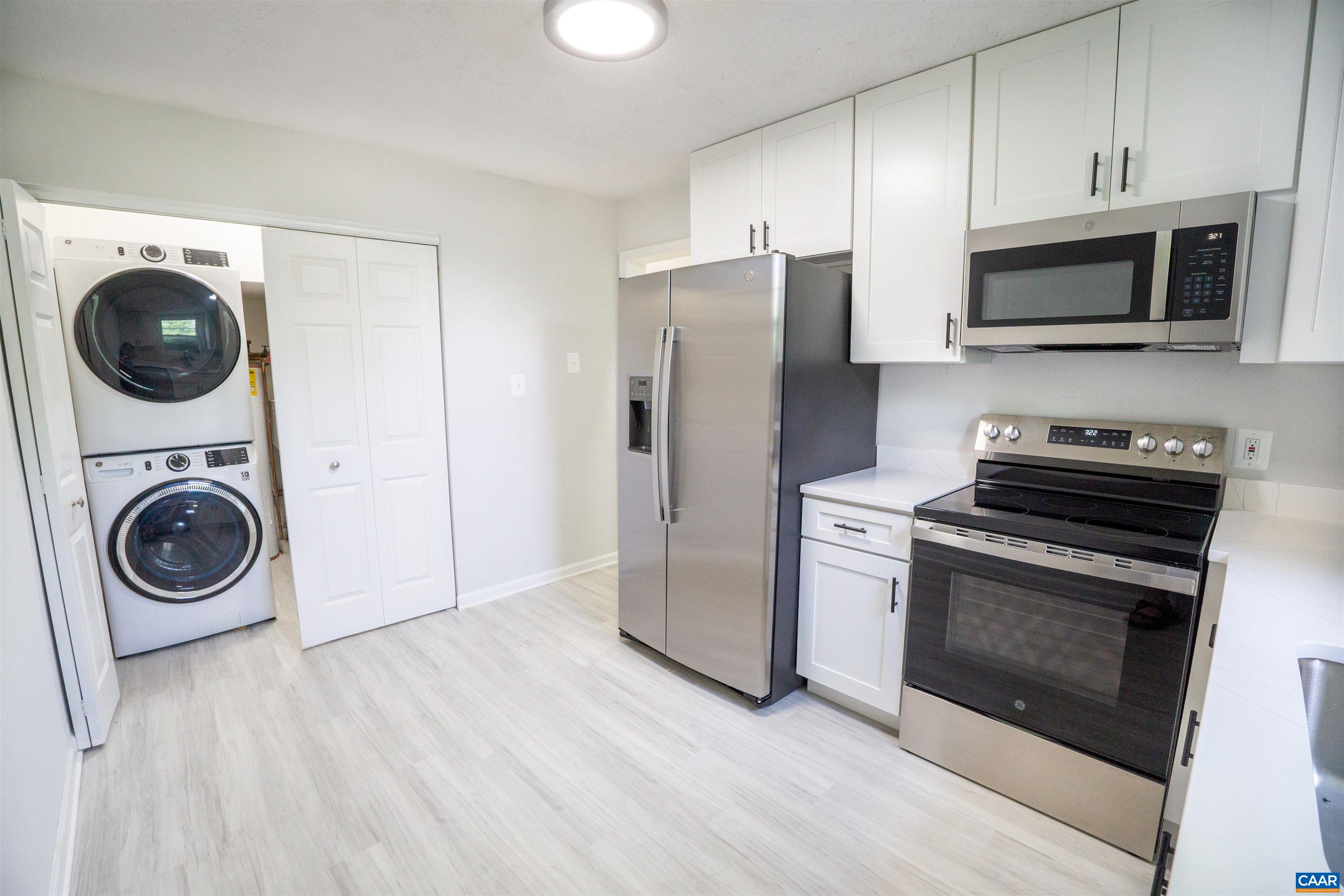 158 SCARBOROUGH PL, CHARLOTTESVILLE, Virginia 22903, 3 Bedrooms Bedrooms, ,2 BathroomsBathrooms,Residential,158 SCARBOROUGH PL,665949 MLS # 665949