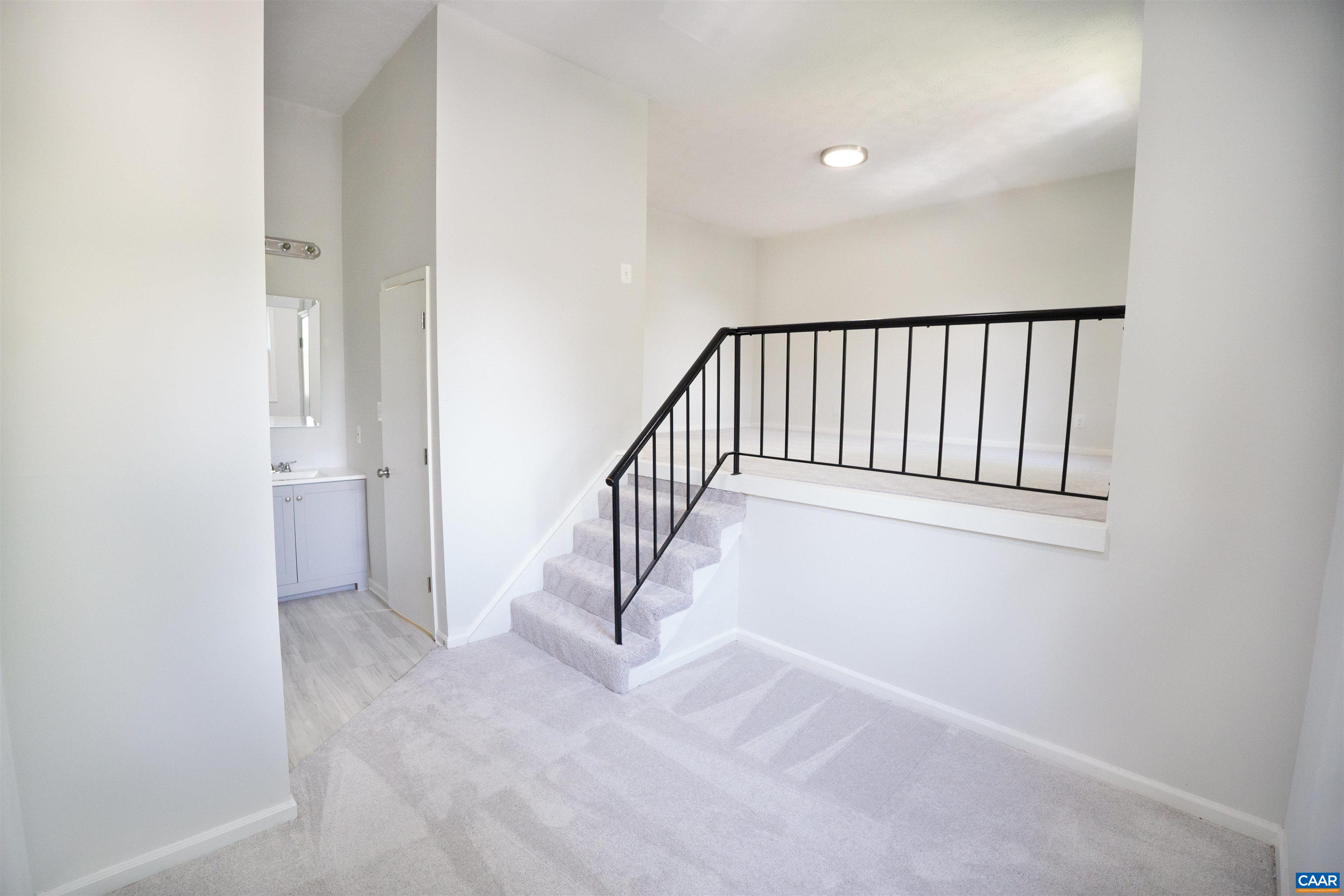 158 SCARBOROUGH PL, CHARLOTTESVILLE, Virginia 22903, 3 Bedrooms Bedrooms, ,2 BathroomsBathrooms,Residential,158 SCARBOROUGH PL,665949 MLS # 665949