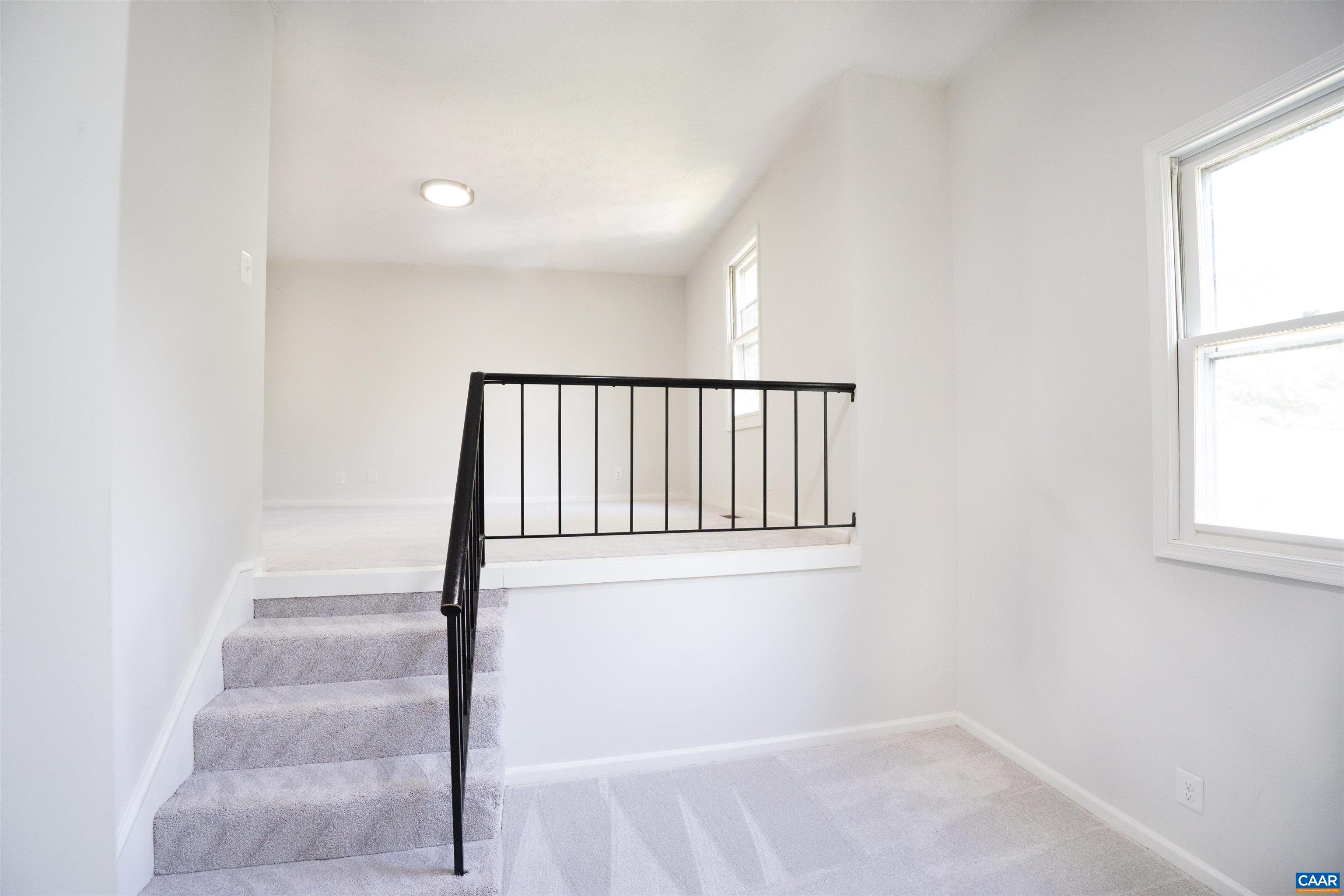 158 SCARBOROUGH PL, CHARLOTTESVILLE, Virginia 22903, 3 Bedrooms Bedrooms, ,2 BathroomsBathrooms,Residential,158 SCARBOROUGH PL,665949 MLS # 665949
