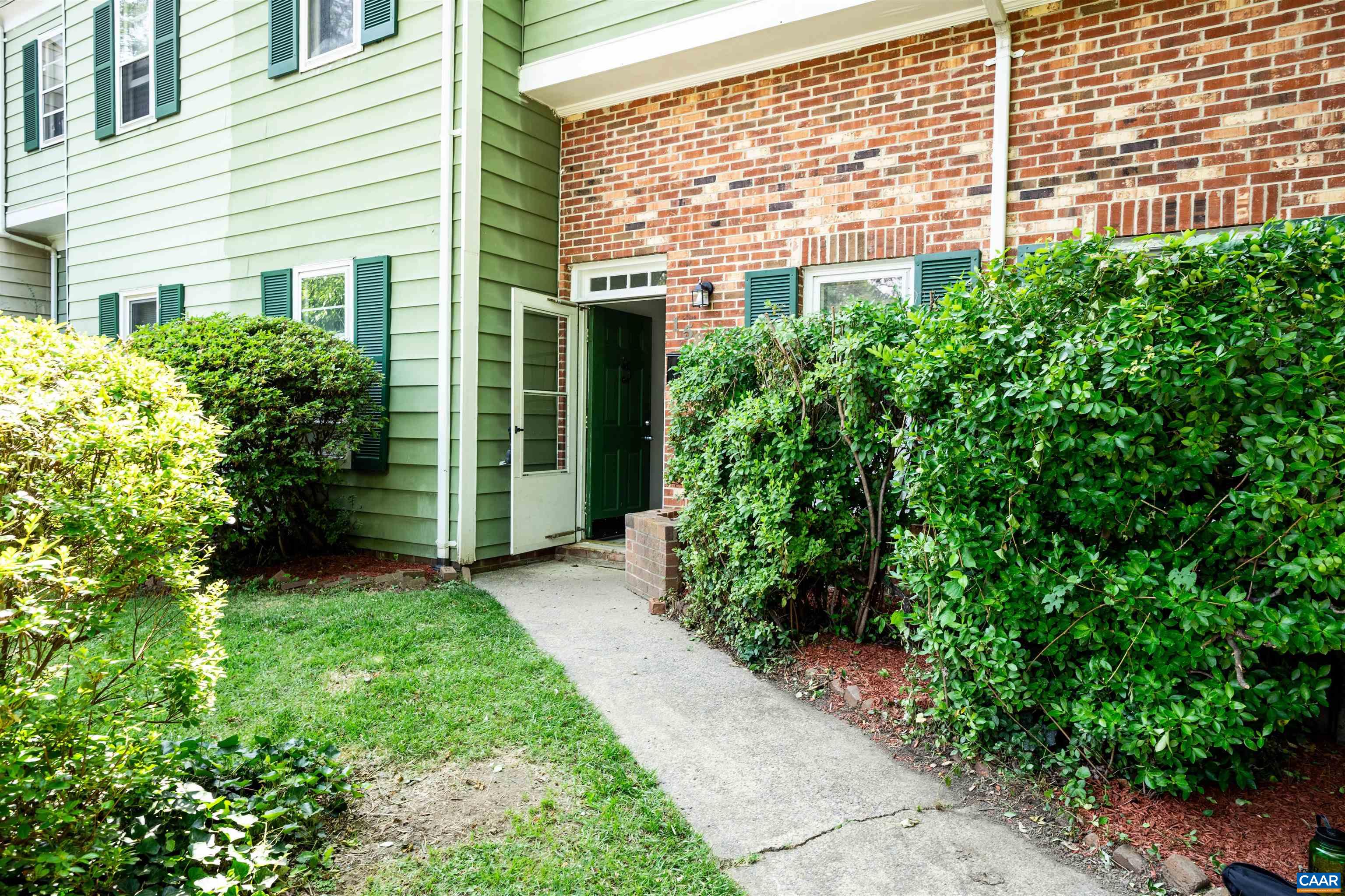 158 SCARBOROUGH PL, CHARLOTTESVILLE, Virginia 22903, 3 Bedrooms Bedrooms, ,2 BathroomsBathrooms,Residential,158 SCARBOROUGH PL,665949 MLS # 665949