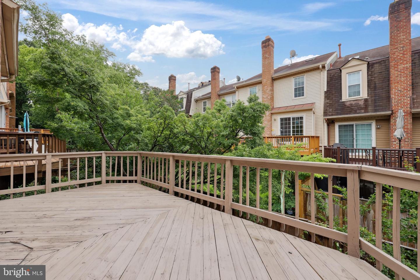 5813 IRON WILLOW CT, ALEXANDRIA, Virginia 22310, 3 Bedrooms Bedrooms, ,2 BathroomsBathrooms,Residential,For sale,5813 IRON WILLOW CT,VAFX2247860 MLS # VAFX2247860