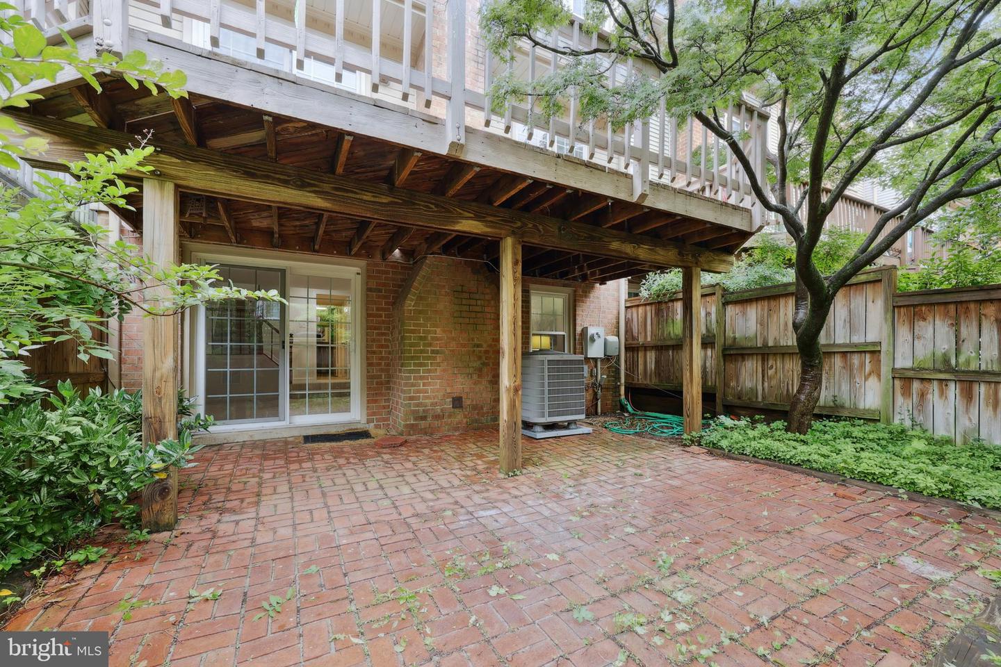 5813 IRON WILLOW CT, ALEXANDRIA, Virginia 22310, 3 Bedrooms Bedrooms, ,2 BathroomsBathrooms,Residential,For sale,5813 IRON WILLOW CT,VAFX2247860 MLS # VAFX2247860