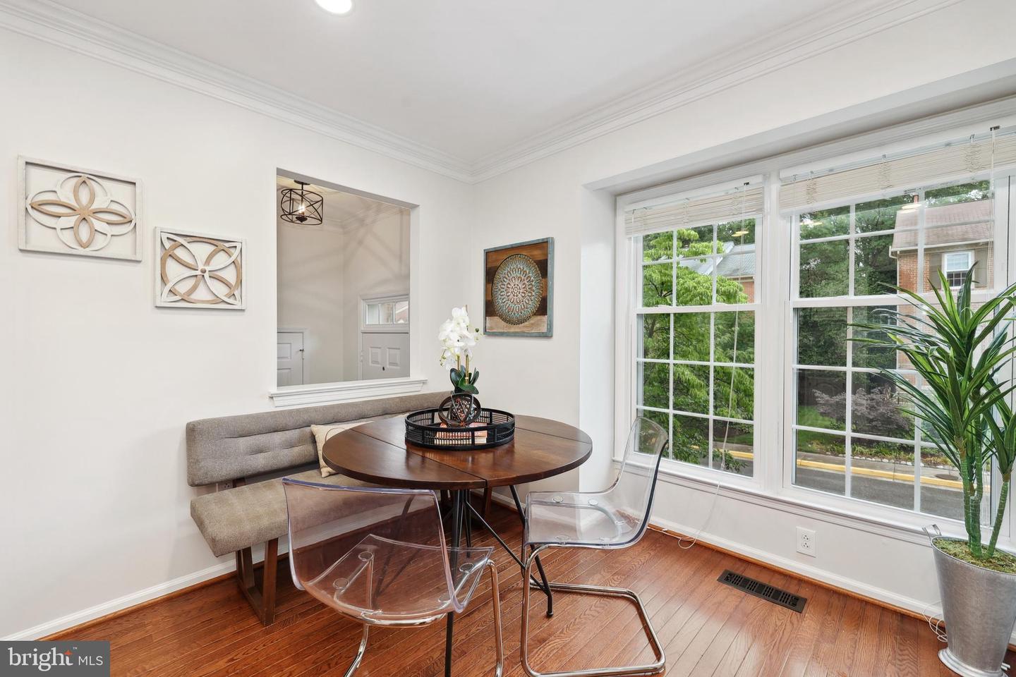 5813 IRON WILLOW CT, ALEXANDRIA, Virginia 22310, 3 Bedrooms Bedrooms, ,2 BathroomsBathrooms,Residential,For sale,5813 IRON WILLOW CT,VAFX2247860 MLS # VAFX2247860
