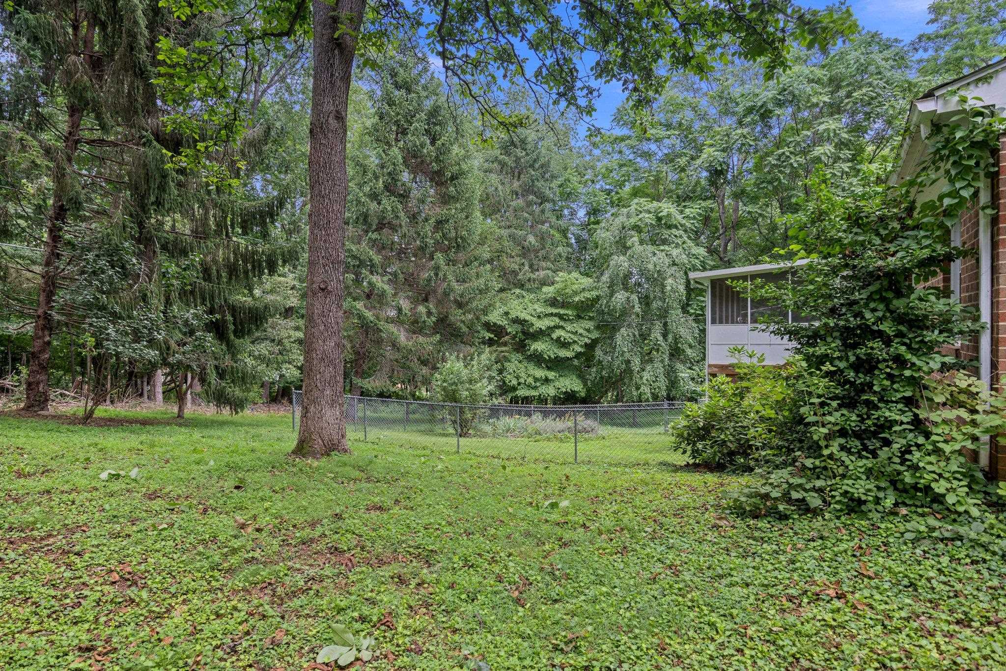 1233 PINEHURST RD, STAUNTON, Virginia 24401, 4 Bedrooms Bedrooms, ,3 BathroomsBathrooms,Residential,1233 PINEHURST RD,665957 MLS # 665957
