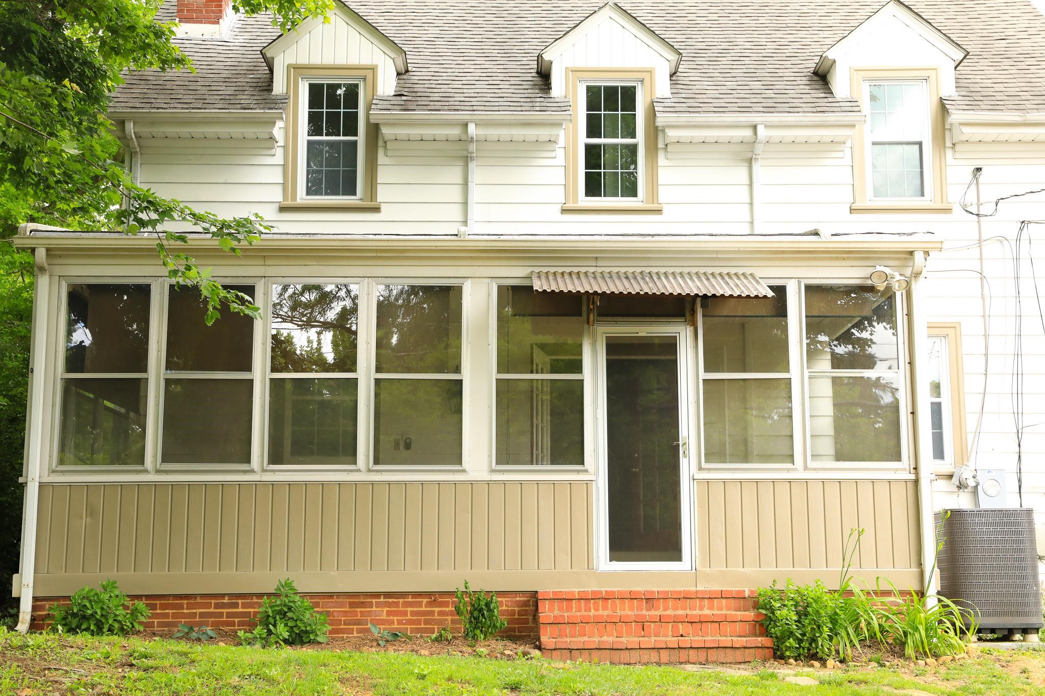 844 LYNDHURST RD, WAYNESBORO, Virginia 22980, 4 Bedrooms Bedrooms, ,1 BathroomBathrooms,Residential,844 LYNDHURST RD,665958 MLS # 665958