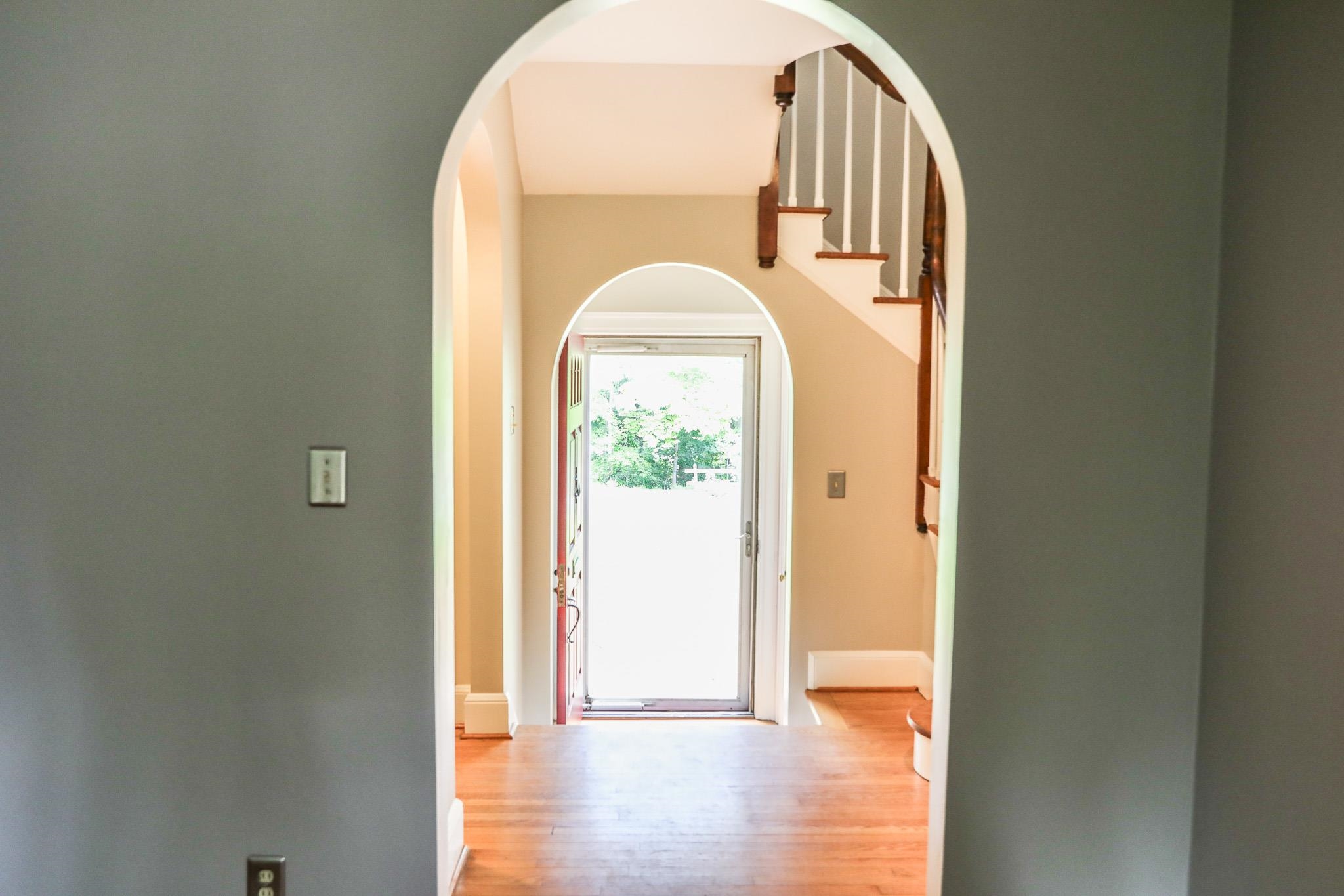 844 LYNDHURST RD, WAYNESBORO, Virginia 22980, 4 Bedrooms Bedrooms, ,1 BathroomBathrooms,Residential,844 LYNDHURST RD,665958 MLS # 665958