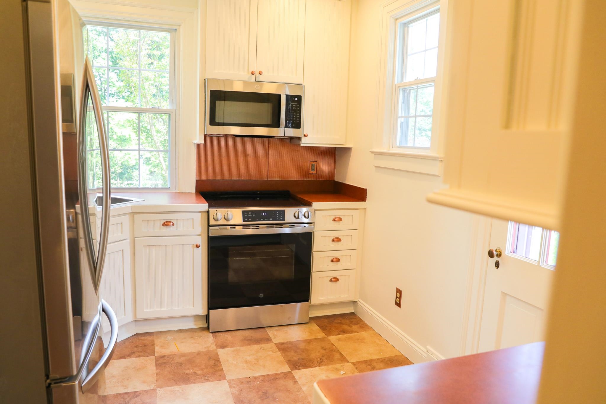 844 LYNDHURST RD, WAYNESBORO, Virginia 22980, 4 Bedrooms Bedrooms, ,1 BathroomBathrooms,Residential,844 LYNDHURST RD,665958 MLS # 665958