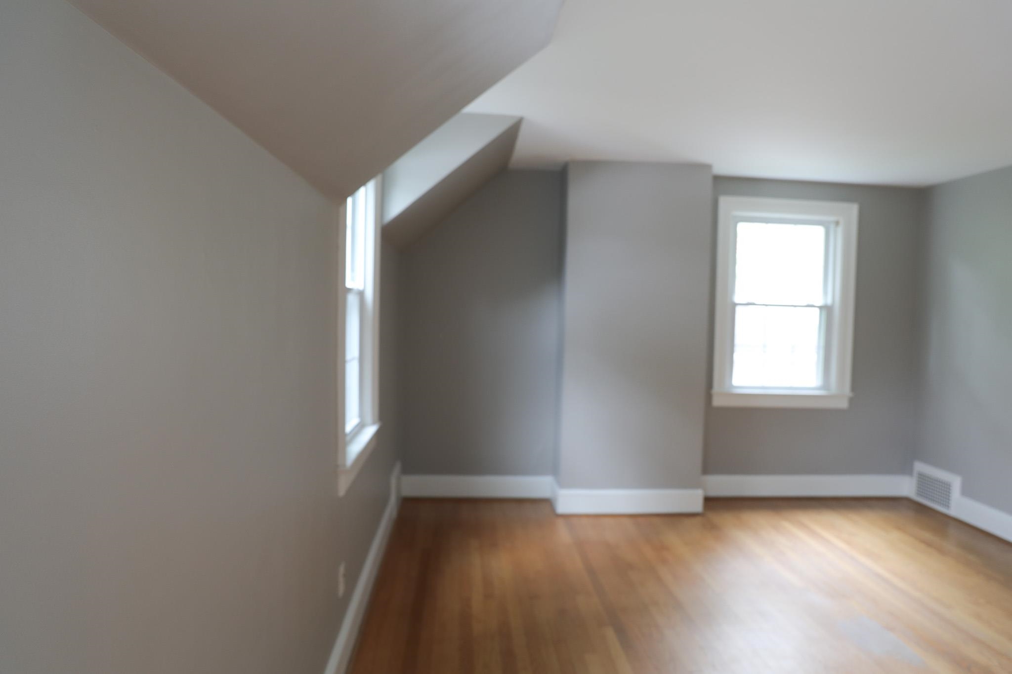 844 LYNDHURST RD, WAYNESBORO, Virginia 22980, 4 Bedrooms Bedrooms, ,1 BathroomBathrooms,Residential,844 LYNDHURST RD,665958 MLS # 665958