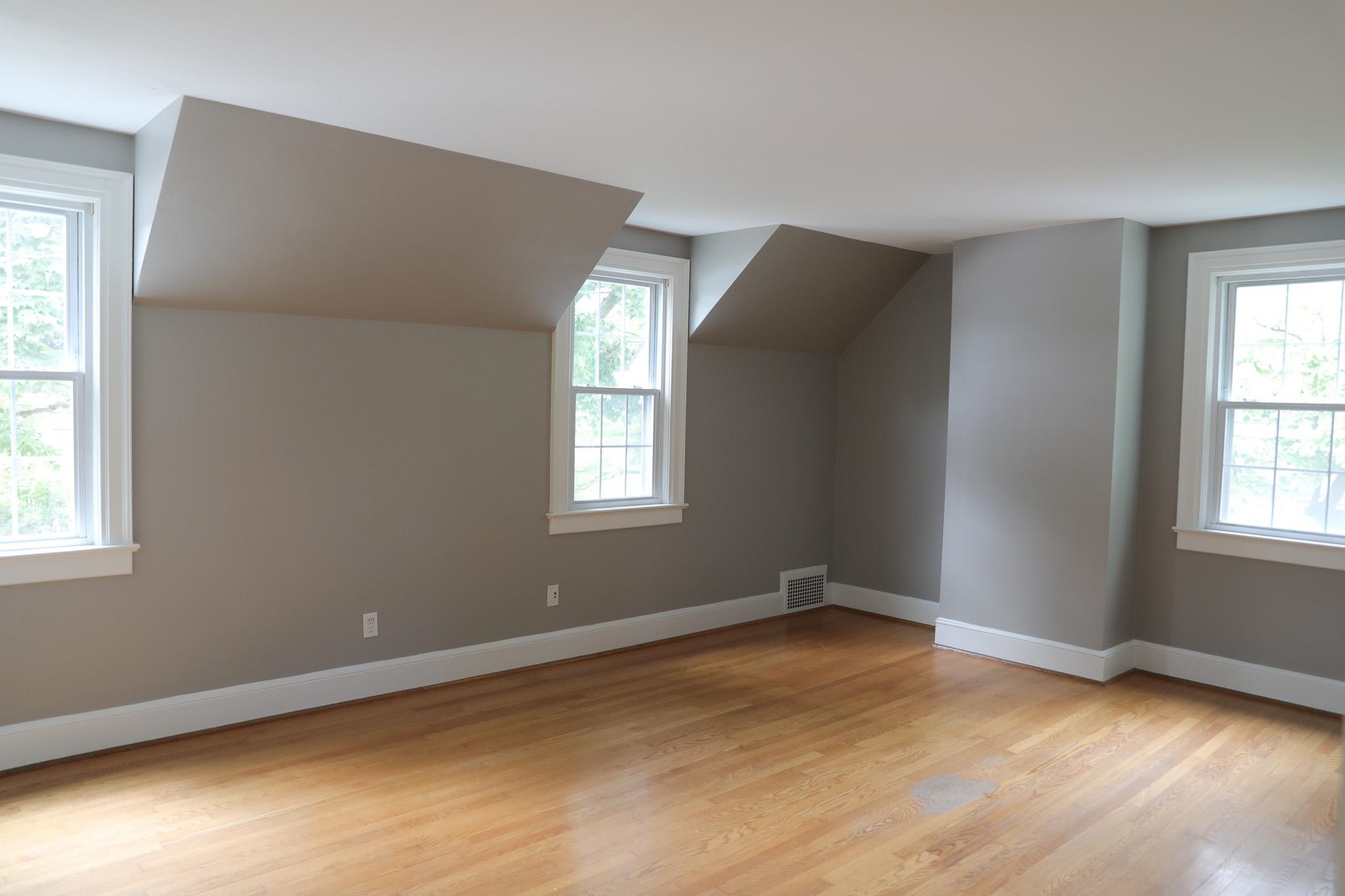 844 LYNDHURST RD, WAYNESBORO, Virginia 22980, 4 Bedrooms Bedrooms, ,1 BathroomBathrooms,Residential,844 LYNDHURST RD,665958 MLS # 665958