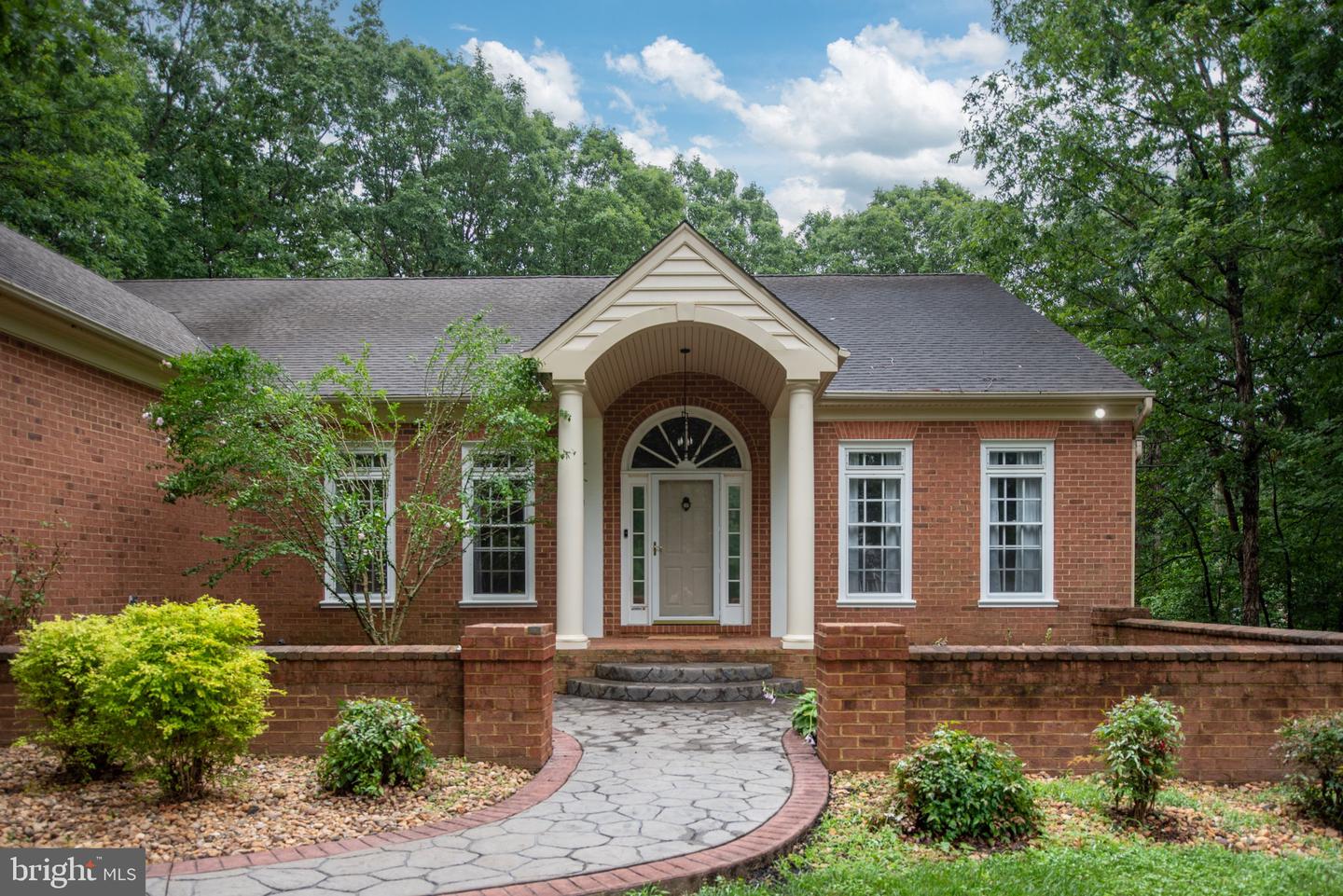 8504 MATTHEW MAURY CT, SPOTSYLVANIA, Virginia 22553, 6 Bedrooms Bedrooms, ,4 BathroomsBathrooms,Residential,For sale,8504 MATTHEW MAURY CT,VASP2034010 MLS # VASP2034010
