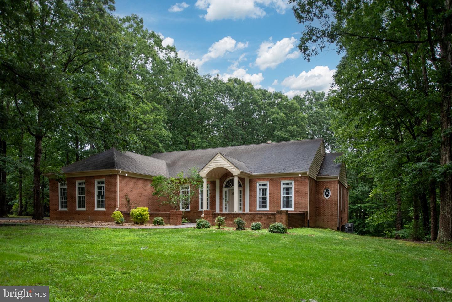8504 MATTHEW MAURY CT, SPOTSYLVANIA, Virginia 22553, 6 Bedrooms Bedrooms, ,4 BathroomsBathrooms,Residential,For sale,8504 MATTHEW MAURY CT,VASP2034010 MLS # VASP2034010