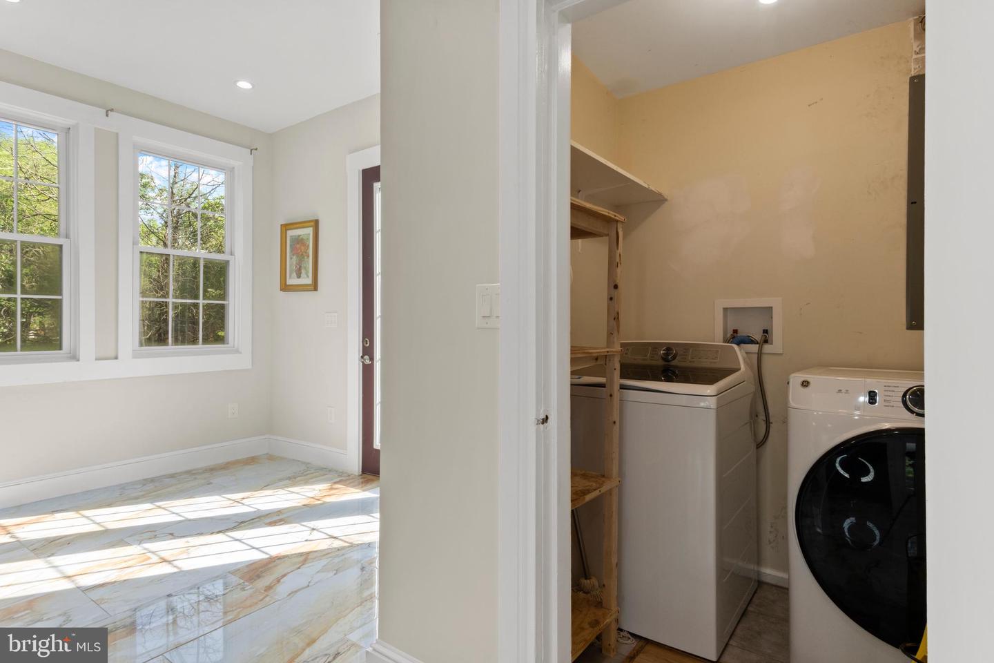 3709 FORESTDALE AVE, WOODBRIDGE, Virginia 22193, 6 Bedrooms Bedrooms, ,3 BathroomsBathrooms,Residential,For sale,3709 FORESTDALE AVE,VAPW2097376 MLS # VAPW2097376