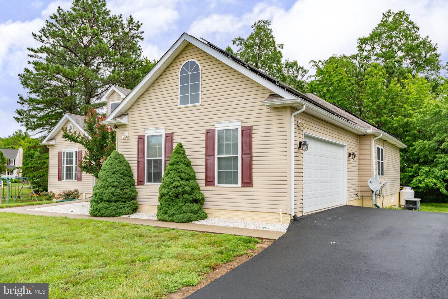 4049 CHATHAM DR, KING GEORGE, Virginia 22485, 3 Bedrooms Bedrooms, ,2 BathroomsBathrooms,Residential,For sale,4049 CHATHAM DR,VAKG2006614 MLS # VAKG2006614