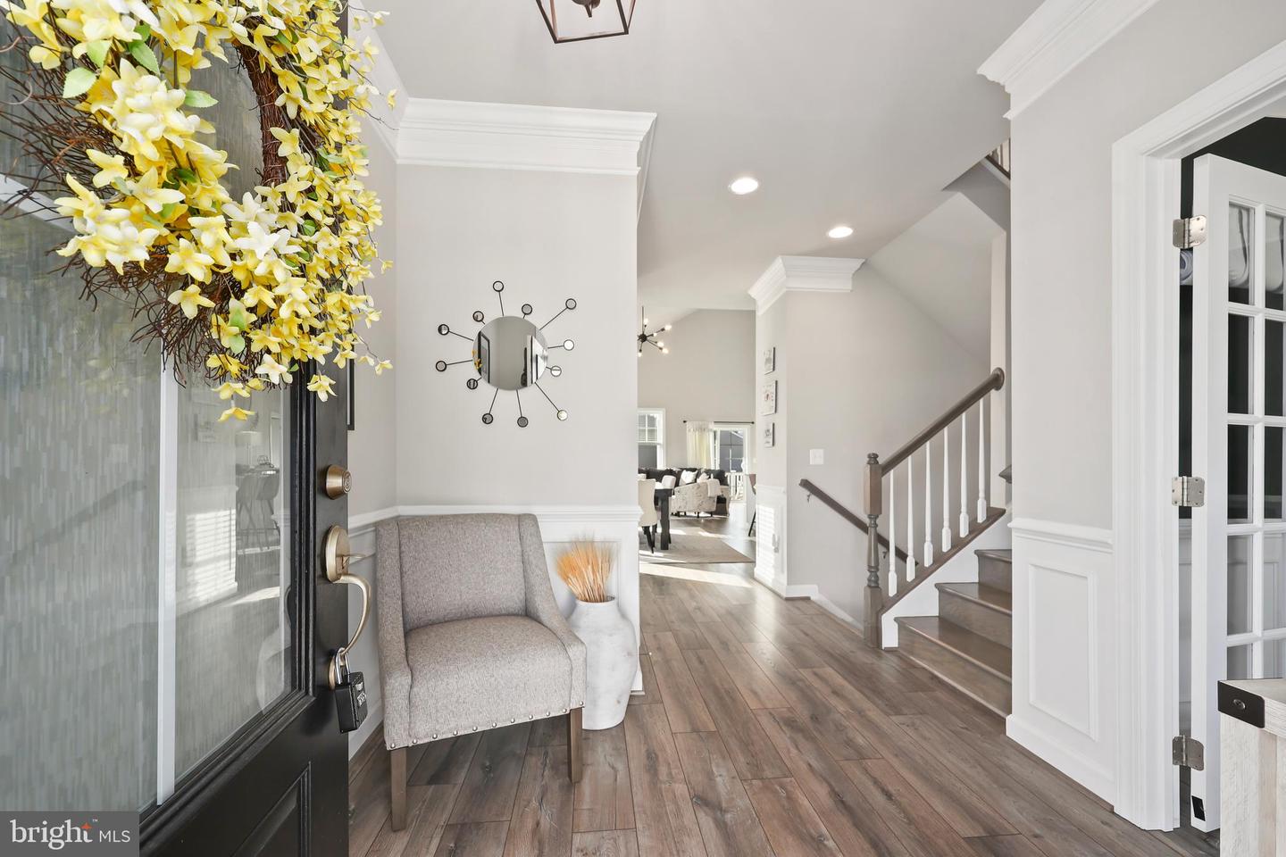18140 RIDGEWOOD PL, ROUND HILL, Virginia 20141, 5 Bedrooms Bedrooms, 9 Rooms Rooms,4 BathroomsBathrooms,Residential,For sale,18140 RIDGEWOOD PL,VALO2099964 MLS # VALO2099964