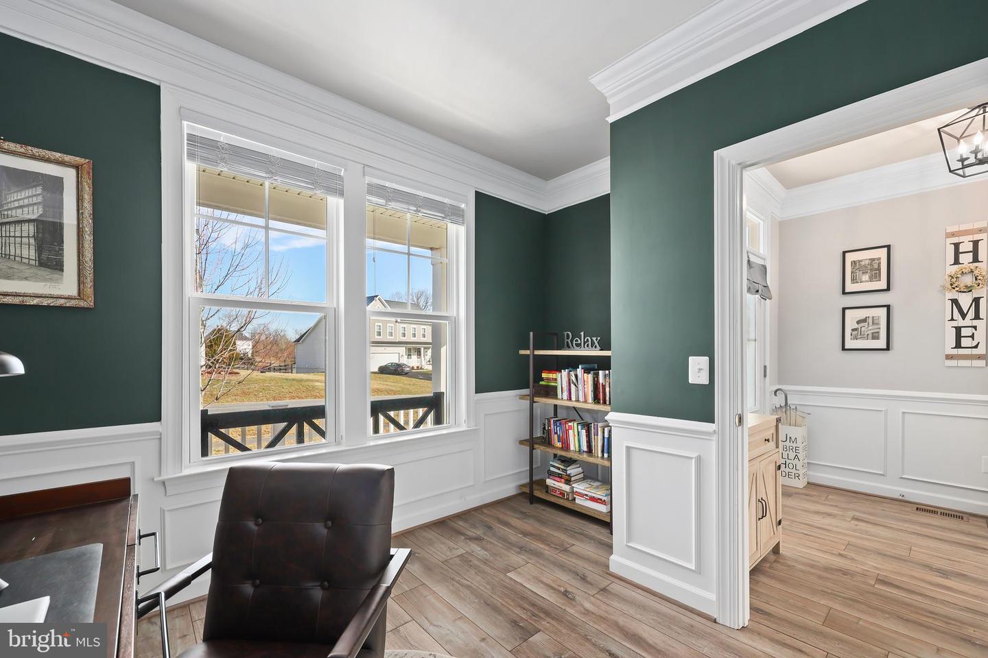 18140 RIDGEWOOD PL, ROUND HILL, Virginia 20141, 5 Bedrooms Bedrooms, 9 Rooms Rooms,4 BathroomsBathrooms,Residential,For sale,18140 RIDGEWOOD PL,VALO2099964 MLS # VALO2099964