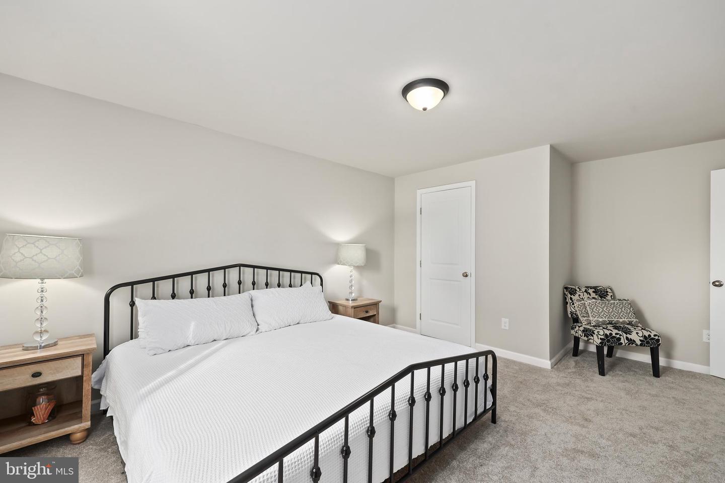 18140 RIDGEWOOD PL, ROUND HILL, Virginia 20141, 5 Bedrooms Bedrooms, 9 Rooms Rooms,4 BathroomsBathrooms,Residential,For sale,18140 RIDGEWOOD PL,VALO2099964 MLS # VALO2099964