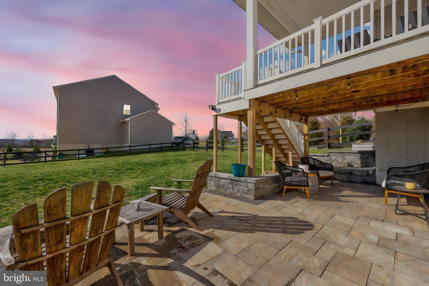 18140 RIDGEWOOD PL, ROUND HILL, Virginia 20141, 5 Bedrooms Bedrooms, 9 Rooms Rooms,4 BathroomsBathrooms,Residential,For sale,18140 RIDGEWOOD PL,VALO2099964 MLS # VALO2099964