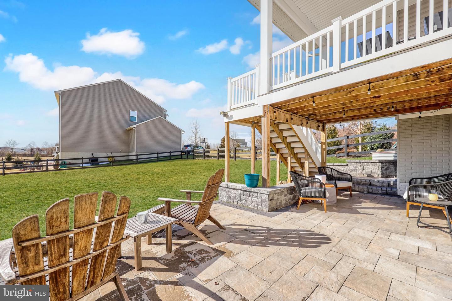 18140 RIDGEWOOD PL, ROUND HILL, Virginia 20141, 5 Bedrooms Bedrooms, 9 Rooms Rooms,4 BathroomsBathrooms,Residential,For sale,18140 RIDGEWOOD PL,VALO2099964 MLS # VALO2099964