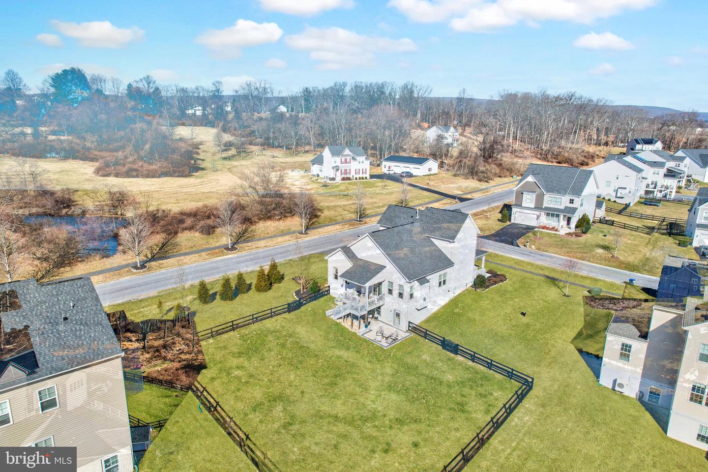 18140 RIDGEWOOD PL, ROUND HILL, Virginia 20141, 5 Bedrooms Bedrooms, 9 Rooms Rooms,4 BathroomsBathrooms,Residential,For sale,18140 RIDGEWOOD PL,VALO2099964 MLS # VALO2099964