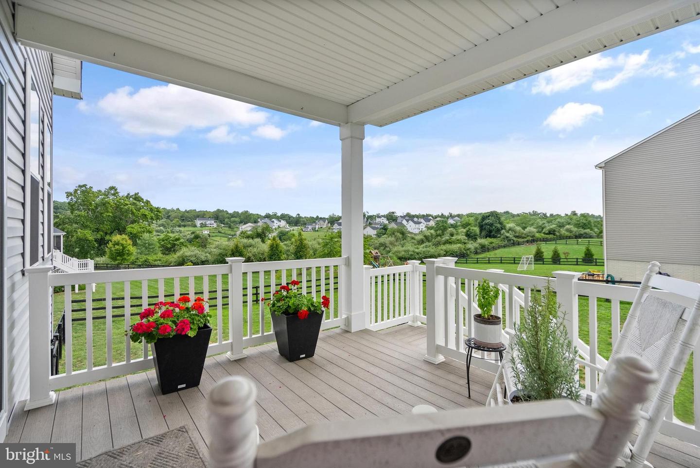 18140 RIDGEWOOD PL, ROUND HILL, Virginia 20141, 5 Bedrooms Bedrooms, 9 Rooms Rooms,4 BathroomsBathrooms,Residential,For sale,18140 RIDGEWOOD PL,VALO2099964 MLS # VALO2099964