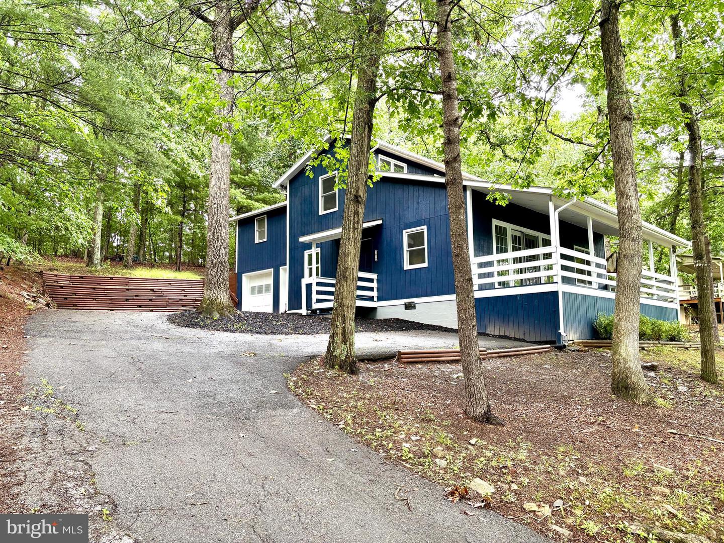 1078 LAKEVIEW DR, CROSS JUNCTION, Virginia 22625, 4 Bedrooms Bedrooms, ,2 BathroomsBathrooms,Residential,For sale,1078 LAKEVIEW DR,VAFV2034996 MLS # VAFV2034996