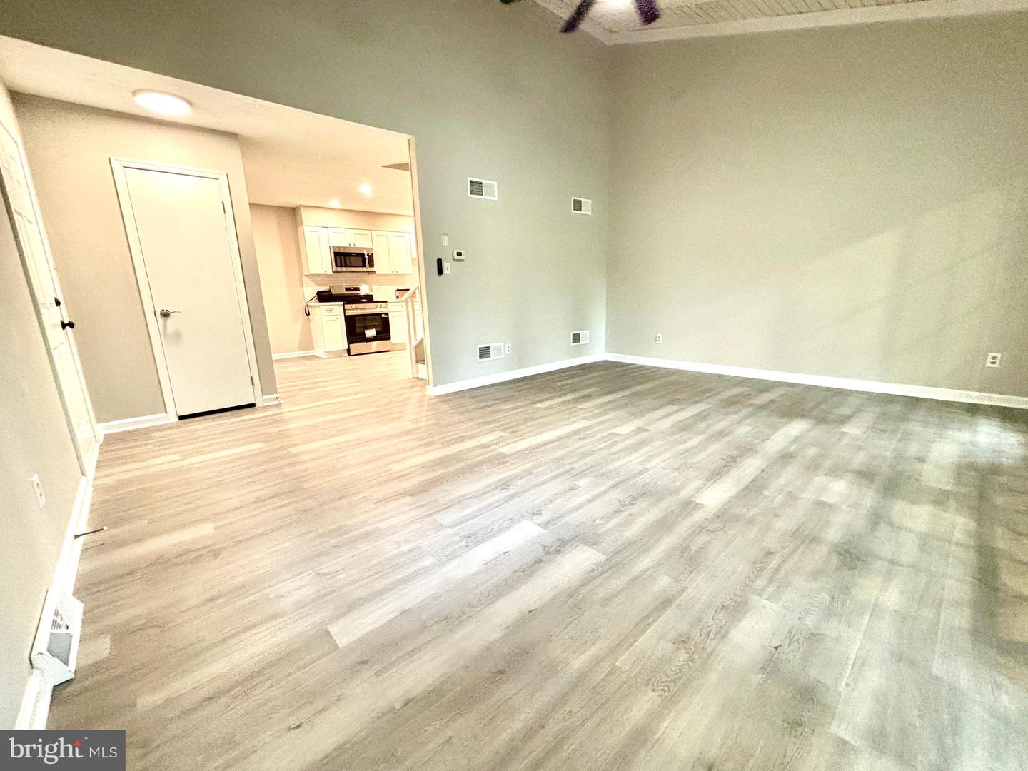 1078 LAKEVIEW DR, CROSS JUNCTION, Virginia 22625, 4 Bedrooms Bedrooms, ,2 BathroomsBathrooms,Residential,For sale,1078 LAKEVIEW DR,VAFV2034996 MLS # VAFV2034996