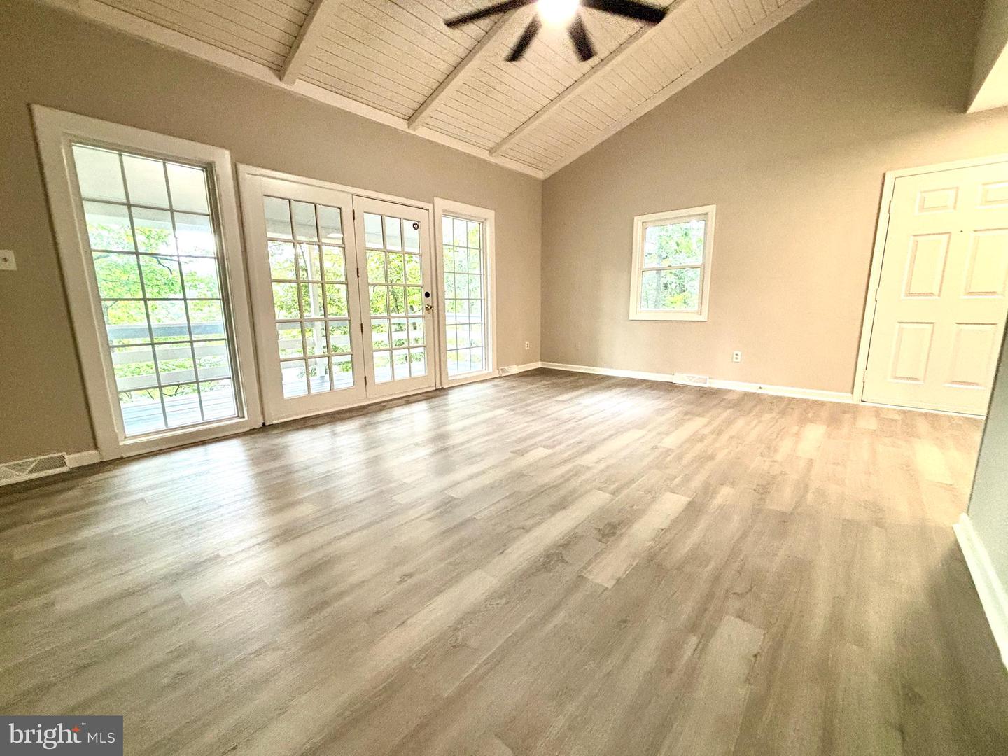 1078 LAKEVIEW DR, CROSS JUNCTION, Virginia 22625, 4 Bedrooms Bedrooms, ,2 BathroomsBathrooms,Residential,For sale,1078 LAKEVIEW DR,VAFV2034996 MLS # VAFV2034996