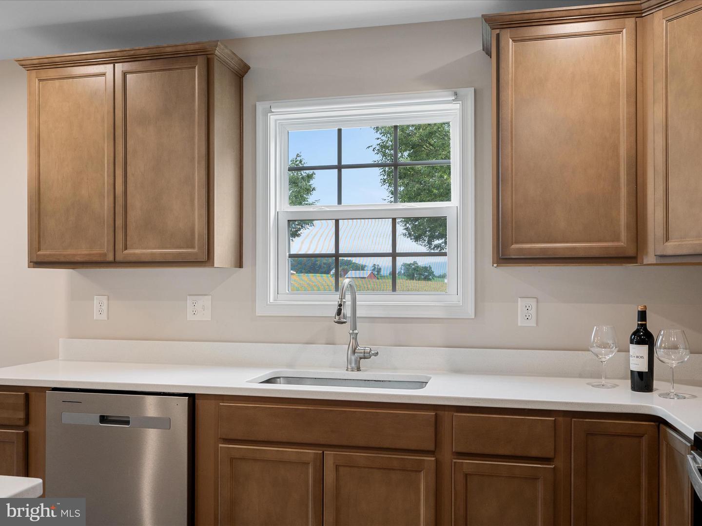 564 GREAT OAK CT, WOODSTOCK, Virginia 22664, 3 Bedrooms Bedrooms, ,2 BathroomsBathrooms,Residential,For sale,564 GREAT OAK CT,VASH2011752 MLS # VASH2011752