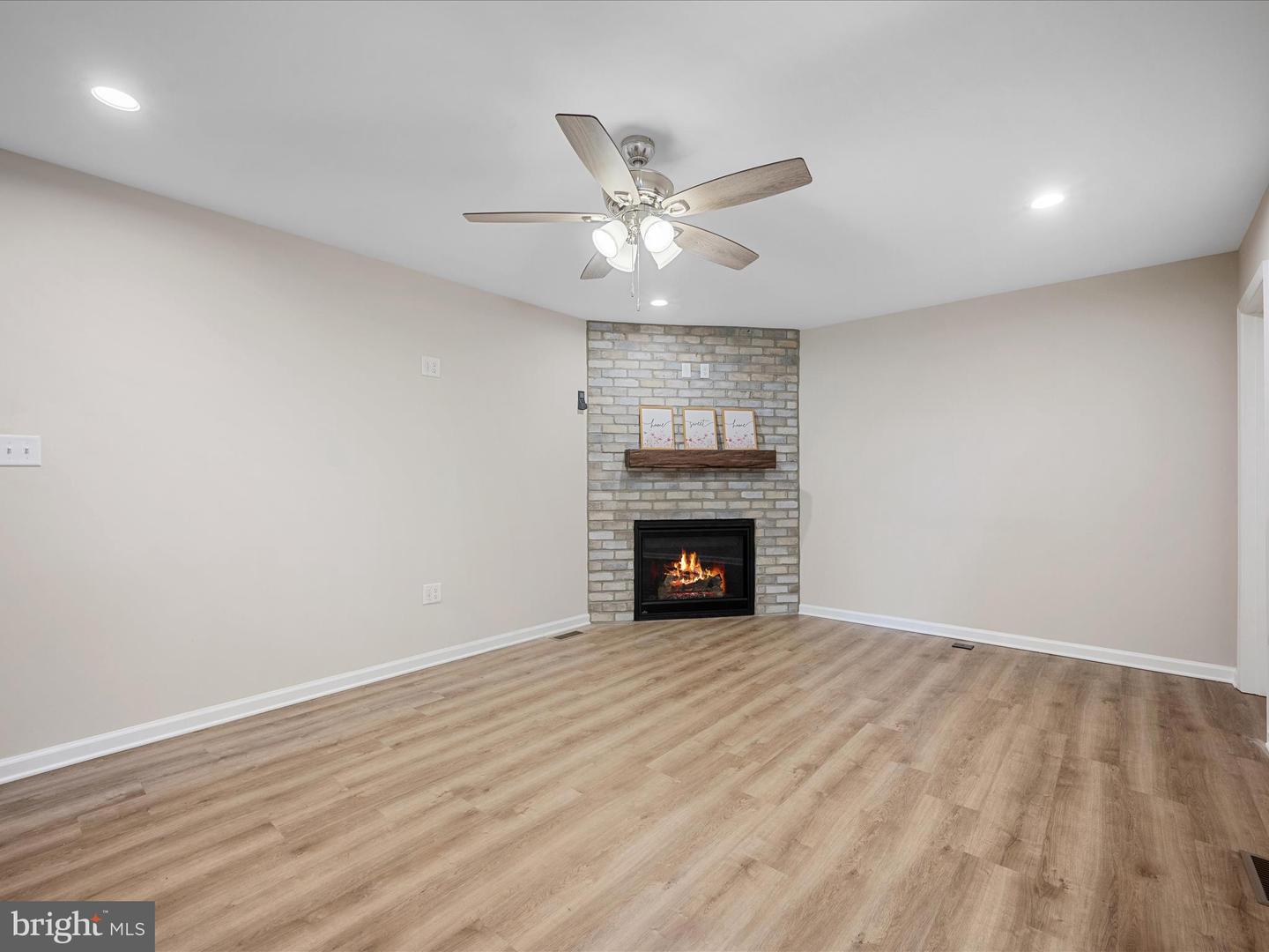 564 GREAT OAK CT, WOODSTOCK, Virginia 22664, 3 Bedrooms Bedrooms, ,2 BathroomsBathrooms,Residential,For sale,564 GREAT OAK CT,VASH2011752 MLS # VASH2011752