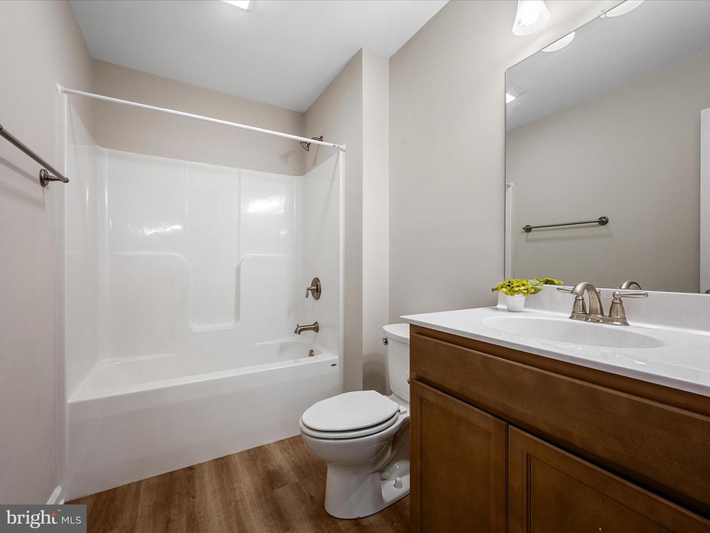 564 GREAT OAK CT, WOODSTOCK, Virginia 22664, 3 Bedrooms Bedrooms, ,2 BathroomsBathrooms,Residential,For sale,564 GREAT OAK CT,VASH2011752 MLS # VASH2011752