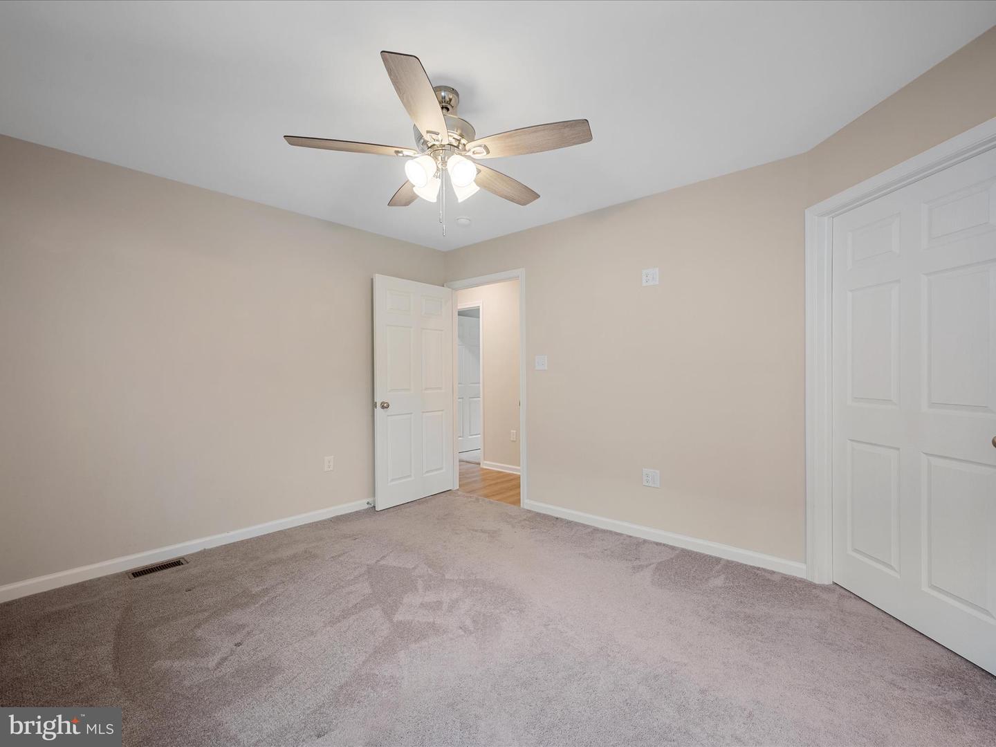 564 GREAT OAK CT, WOODSTOCK, Virginia 22664, 3 Bedrooms Bedrooms, ,2 BathroomsBathrooms,Residential,For sale,564 GREAT OAK CT,VASH2011752 MLS # VASH2011752
