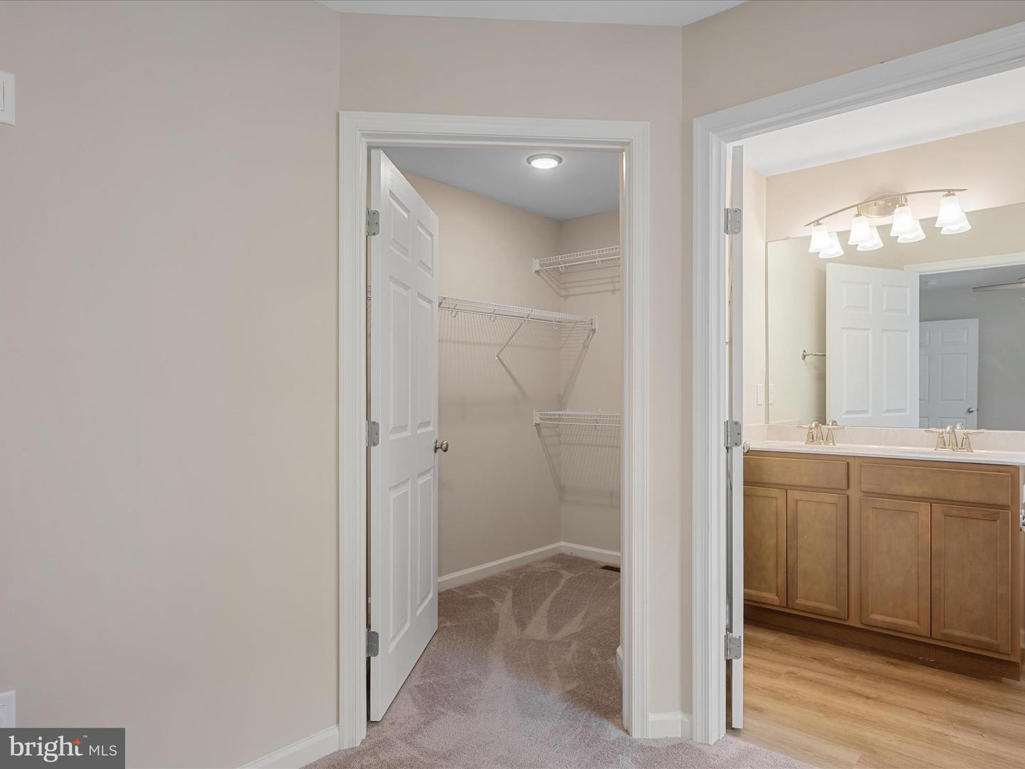 564 GREAT OAK CT, WOODSTOCK, Virginia 22664, 3 Bedrooms Bedrooms, ,2 BathroomsBathrooms,Residential,For sale,564 GREAT OAK CT,VASH2011752 MLS # VASH2011752