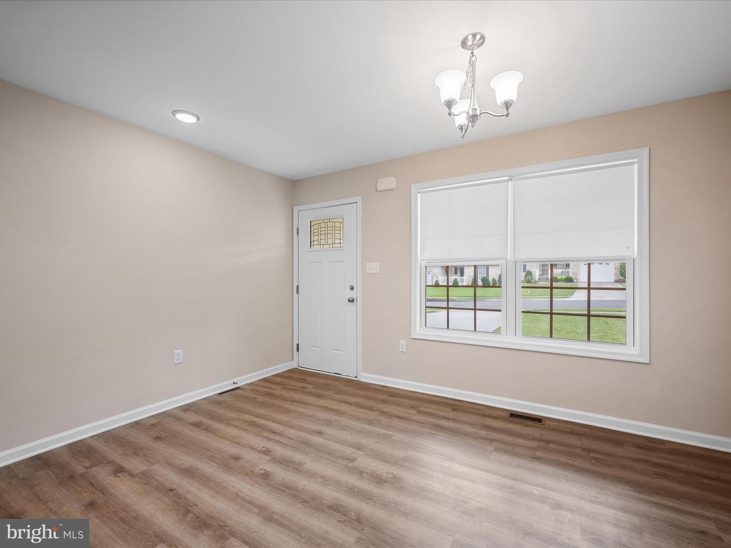 564 GREAT OAK CT, WOODSTOCK, Virginia 22664, 3 Bedrooms Bedrooms, ,2 BathroomsBathrooms,Residential,For sale,564 GREAT OAK CT,VASH2011752 MLS # VASH2011752